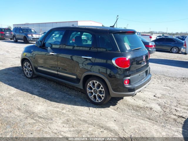 Photo 2 VIN: ZFBCFADH0EZ004590 - FIAT 500L 