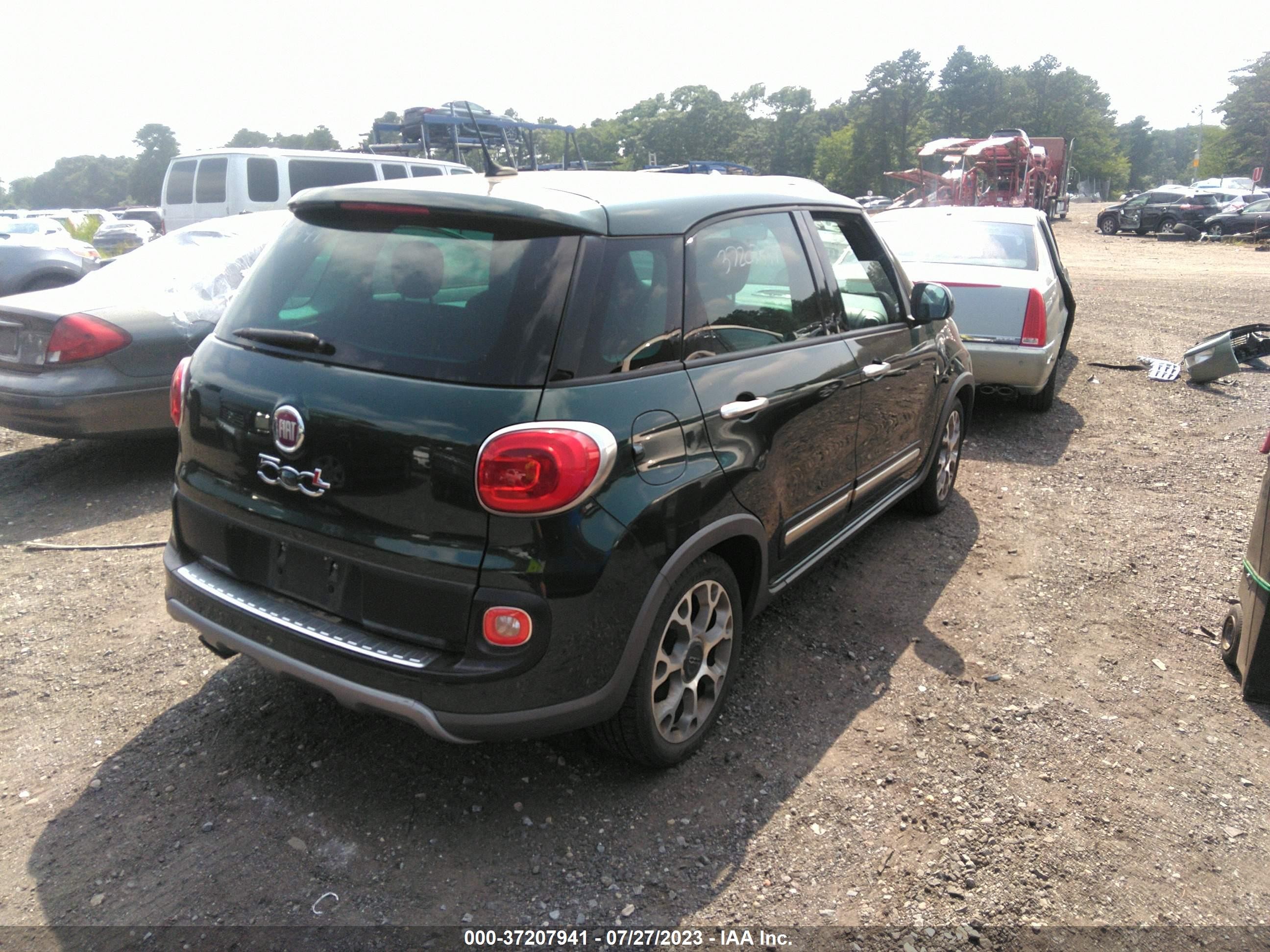 Photo 3 VIN: ZFBCFADH0EZ011443 - FIAT 500L 