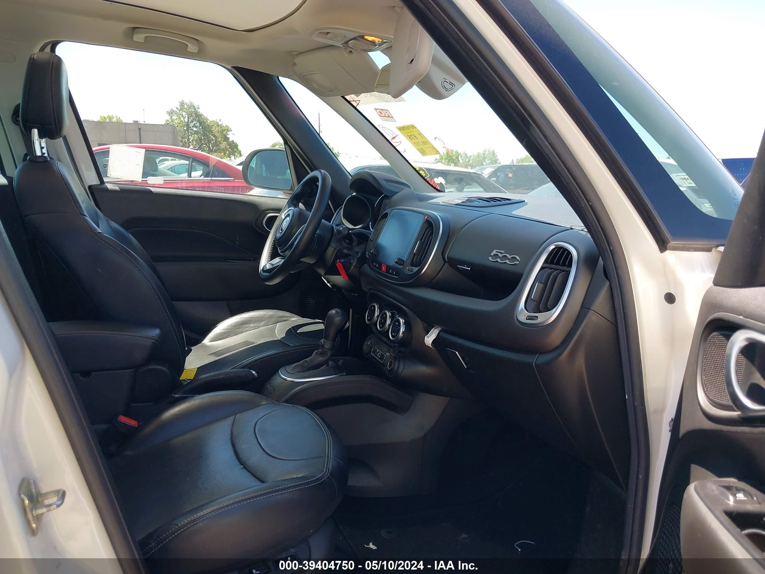 Photo 4 VIN: ZFBCFADH3JZ041546 - FIAT 500L 