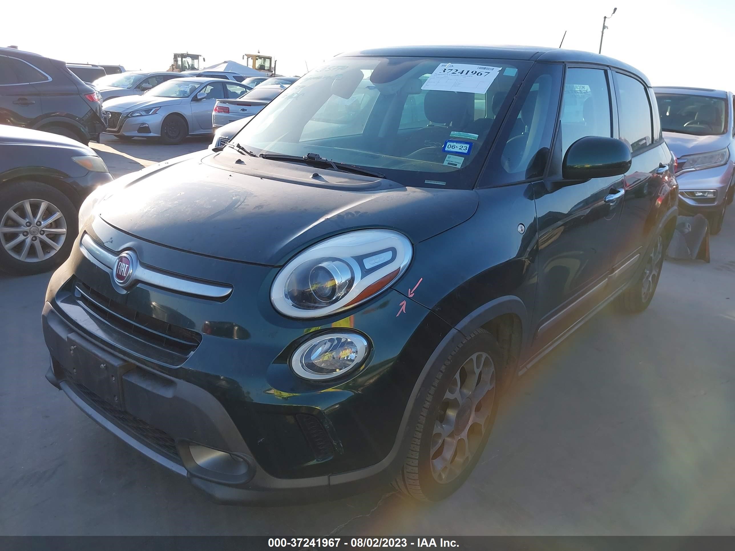 Photo 1 VIN: ZFBCFADH4EZ017715 - FIAT 500L 