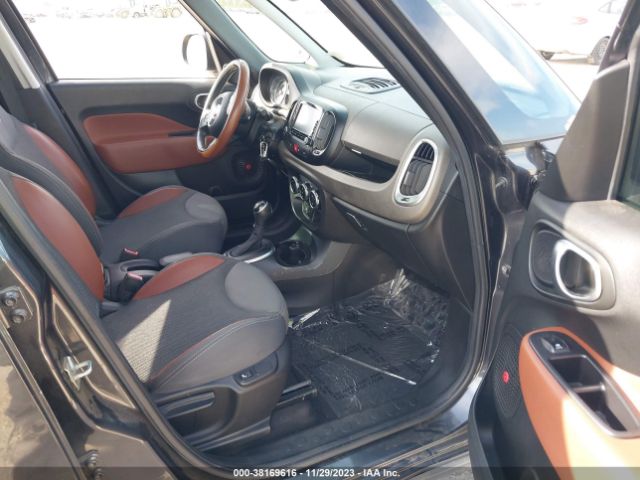 Photo 4 VIN: ZFBCFADH5EZ012295 - FIAT 500L 