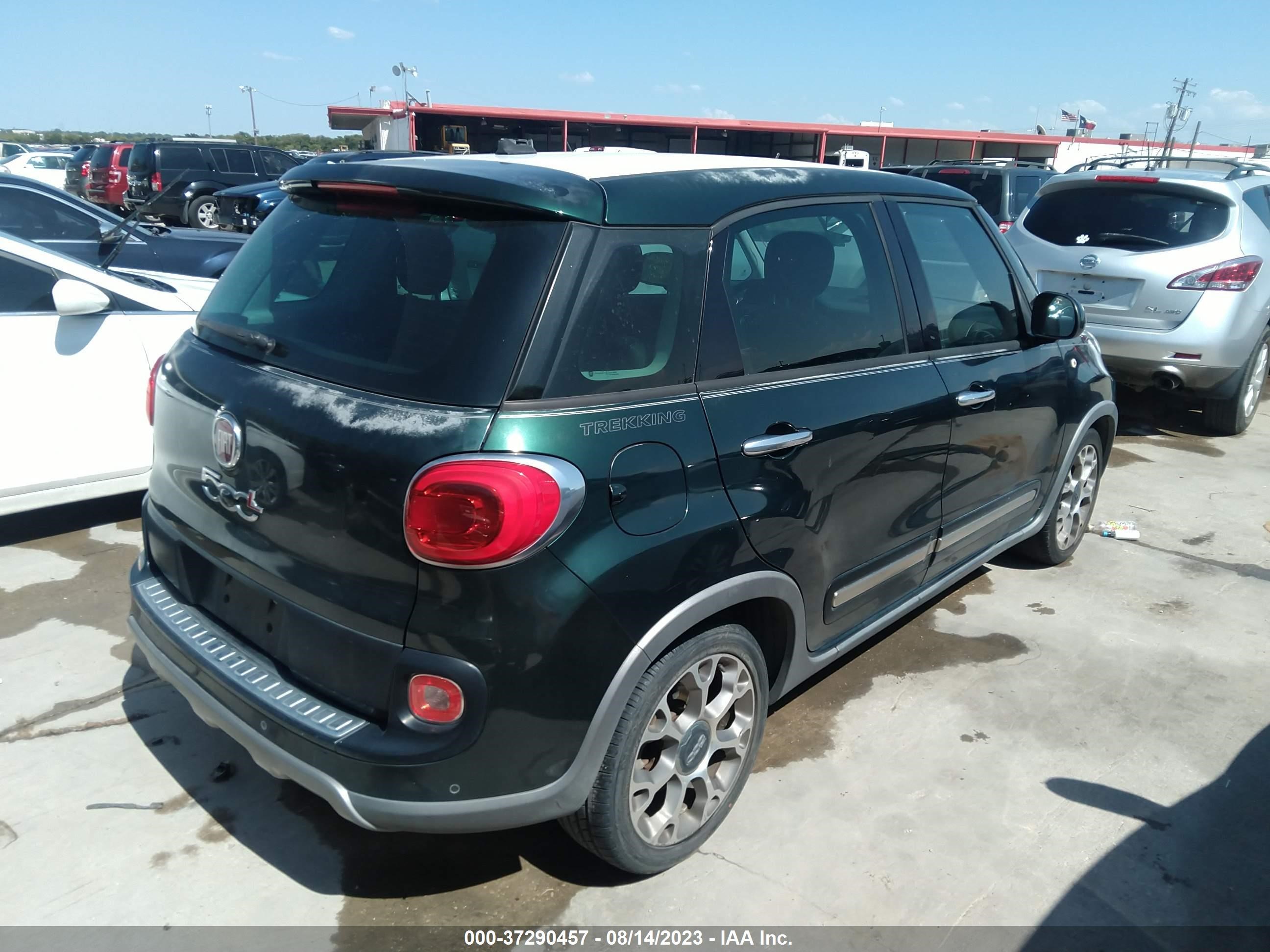 Photo 3 VIN: ZFBCFADH6EZ010555 - FIAT 500L 