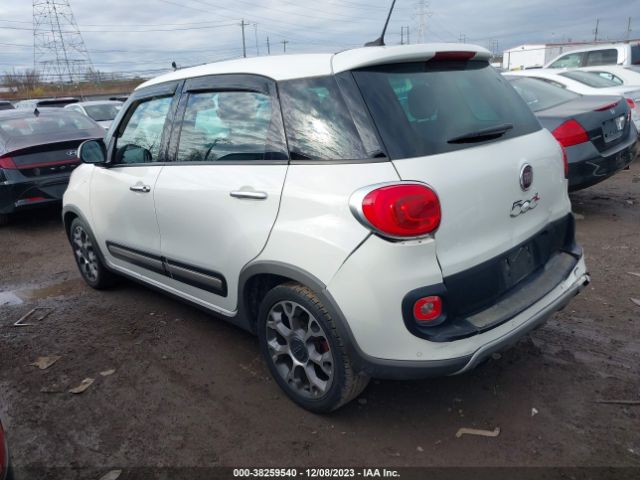 Photo 2 VIN: ZFBCFADH6EZ011639 - FIAT 500L 