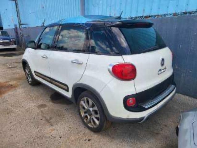 Photo 2 VIN: ZFBCFADH7EZ029521 - FIAT 500L TREKK 