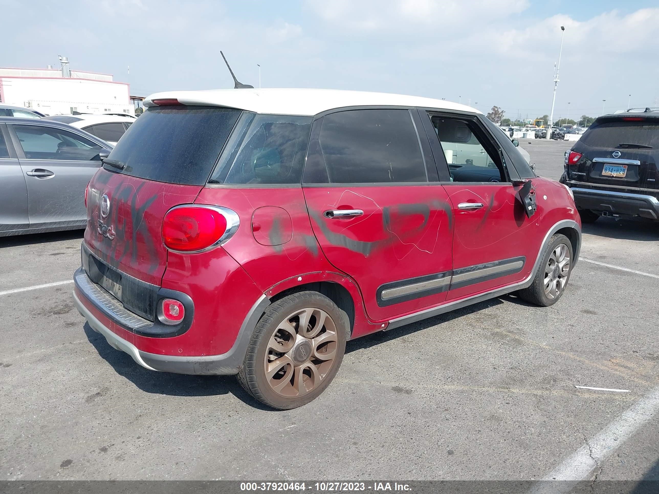 Photo 3 VIN: ZFBCFADH7FZ032727 - FIAT 500L 