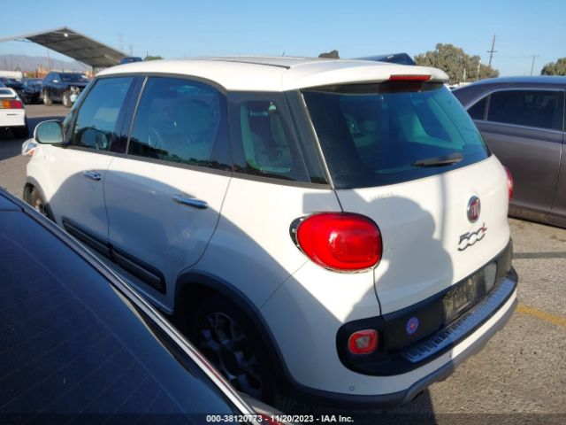 Photo 2 VIN: ZFBCFADH9EZ011795 - FIAT 500L 