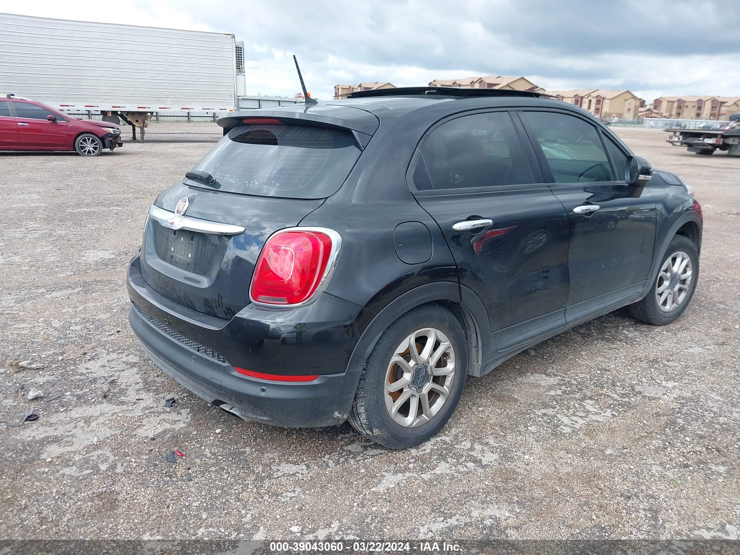 Photo 3 VIN: ZFBCFXAB8HP539251 - FIAT 500X 