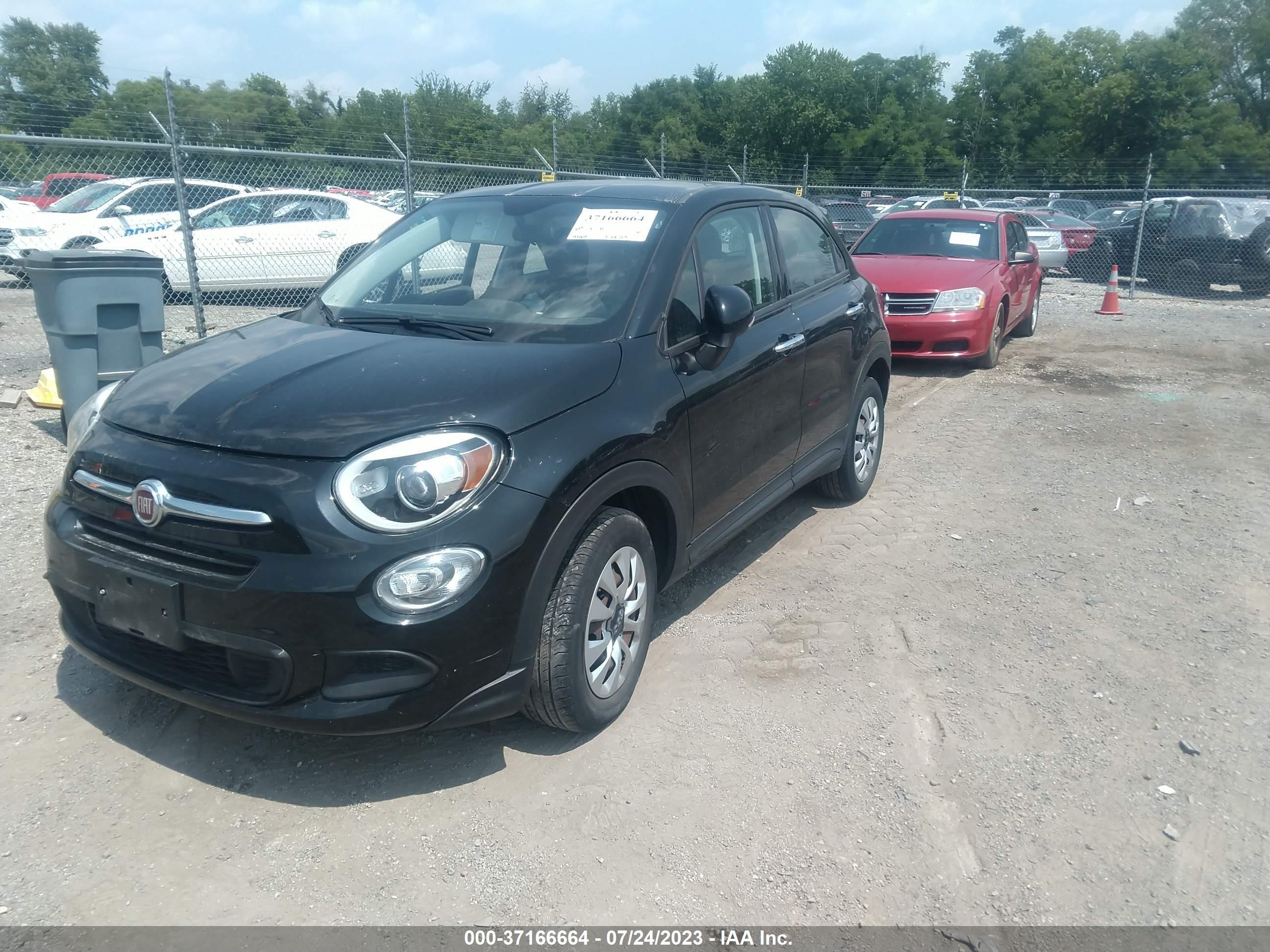 Photo 1 VIN: ZFBCFXAT0GP325094 - FIAT 500X 