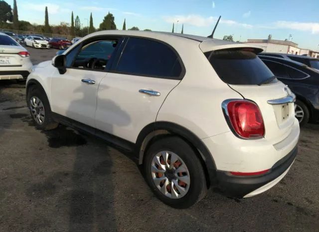 Photo 2 VIN: ZFBCFXAW0GP333369 - FIAT 500X 