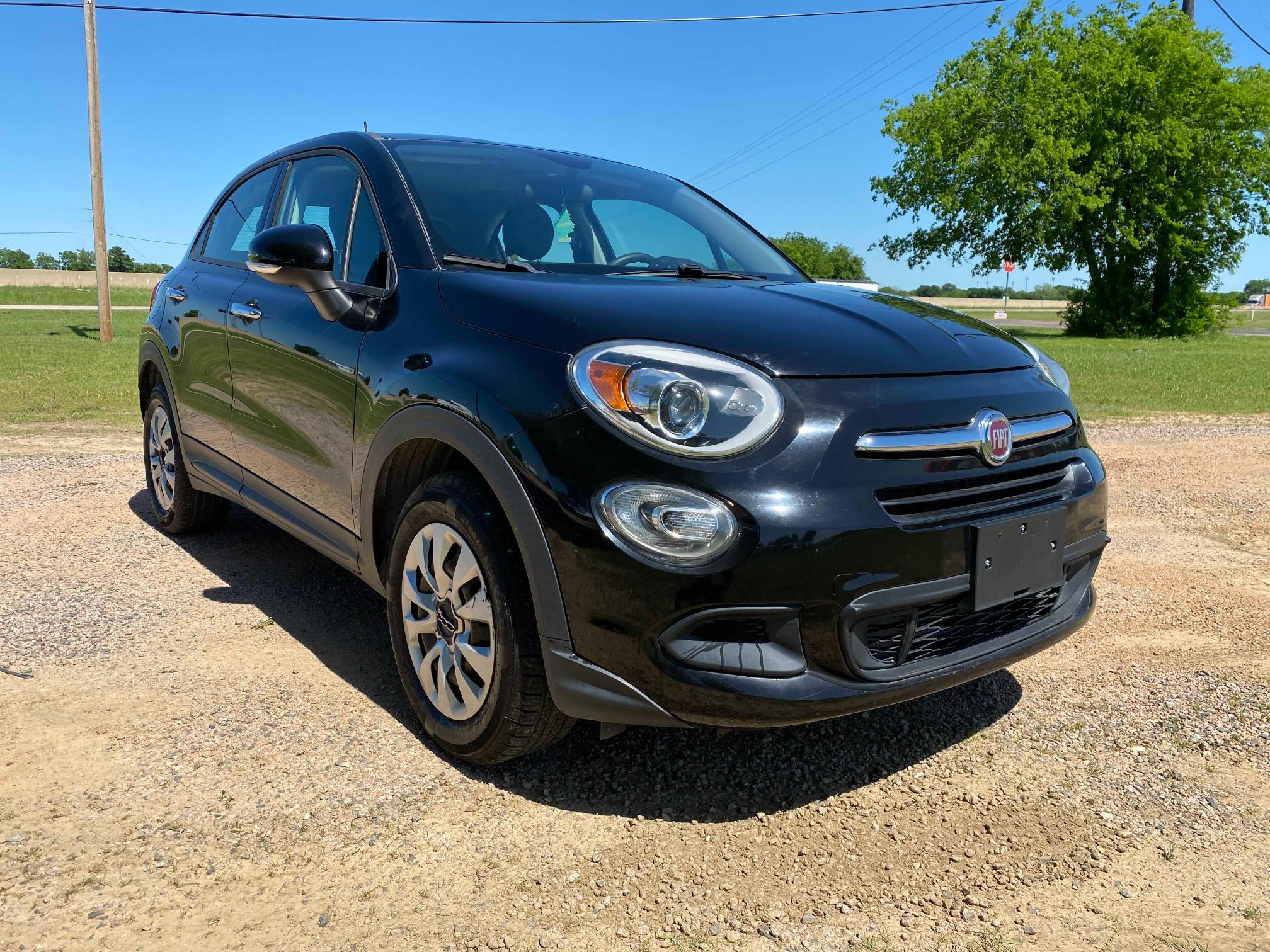 Photo 0 VIN: ZFBCFXAW0GP337889 - FIAT 500X POP 