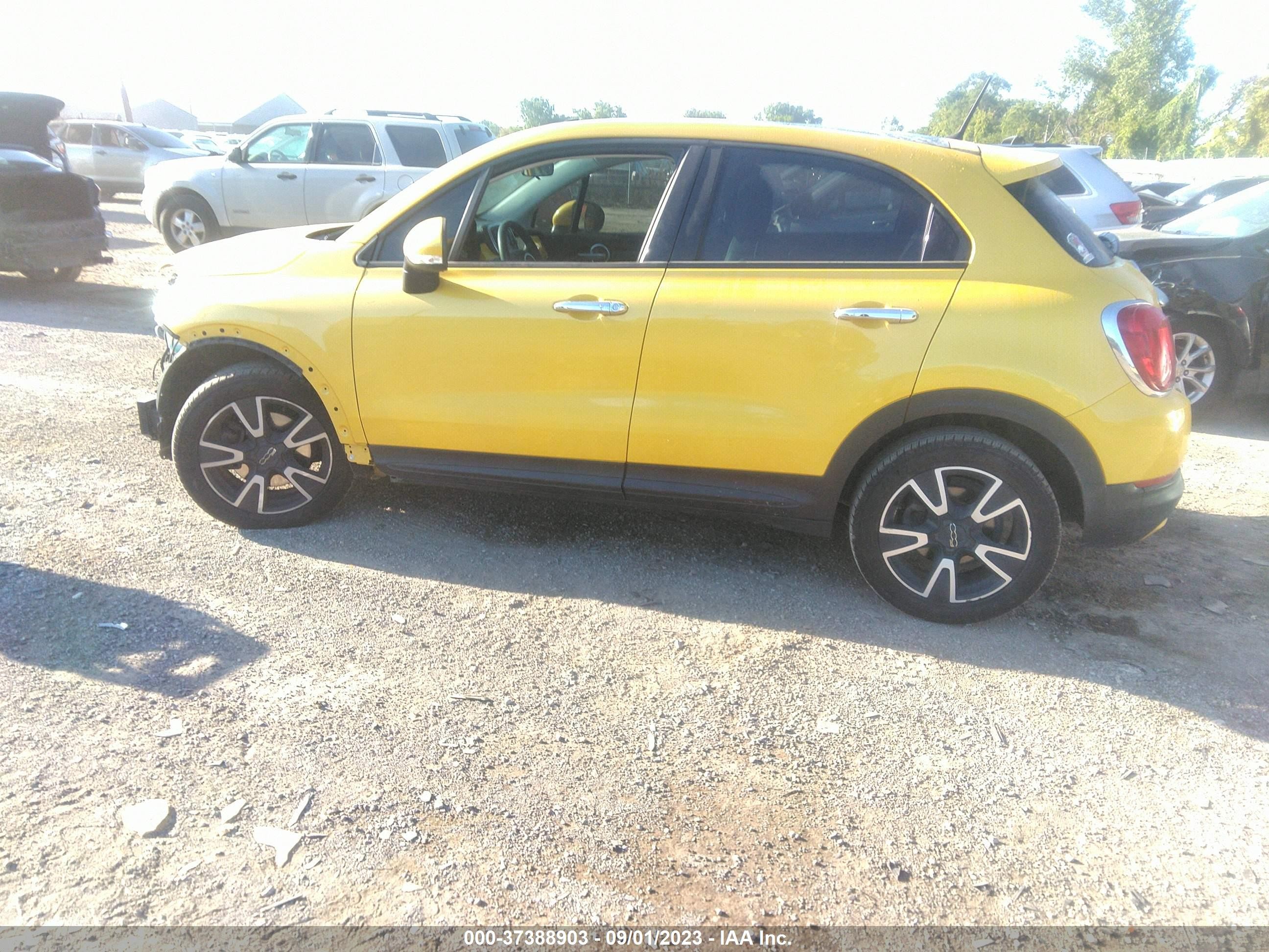 Photo 13 VIN: ZFBCFXBT1GP393460 - FIAT 500X 