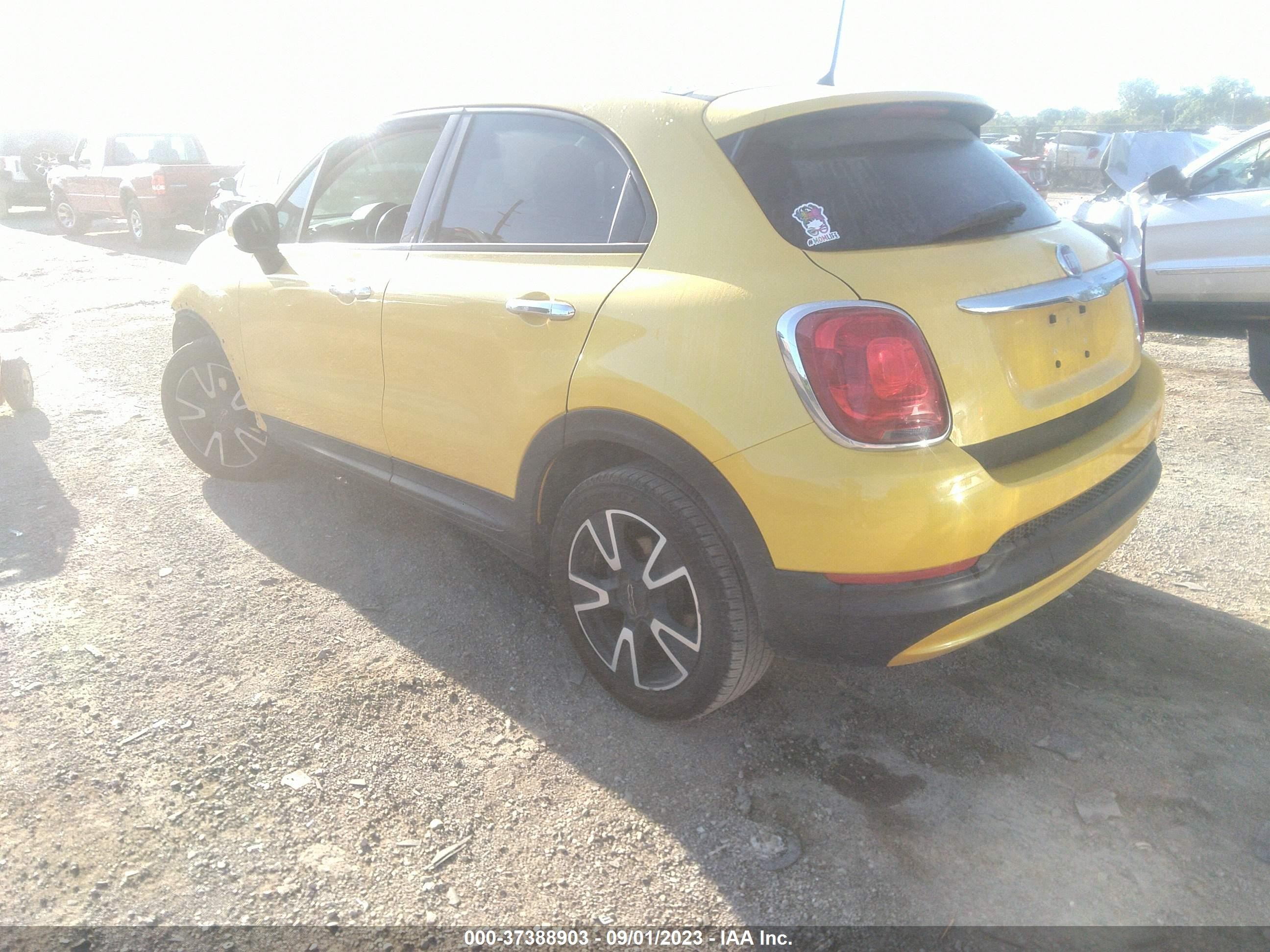 Photo 2 VIN: ZFBCFXBT1GP393460 - FIAT 500X 