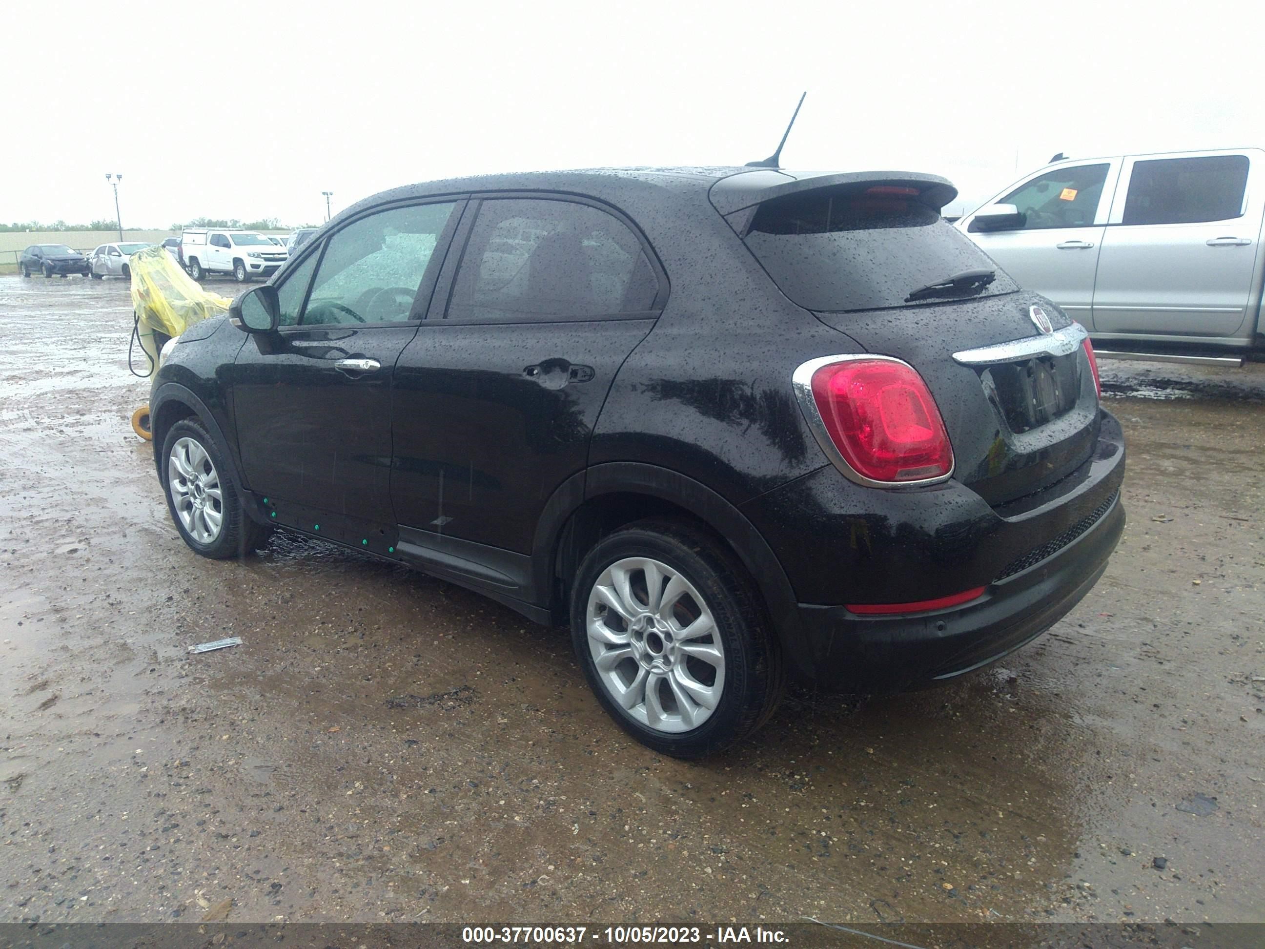 Photo 2 VIN: ZFBCFXBT2GP352559 - FIAT 500X 