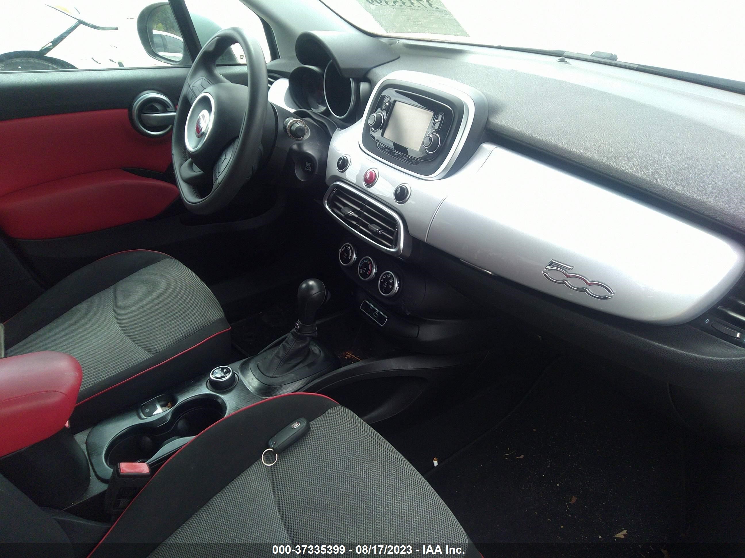 Photo 4 VIN: ZFBCFXBT3GP439905 - FIAT 500X 