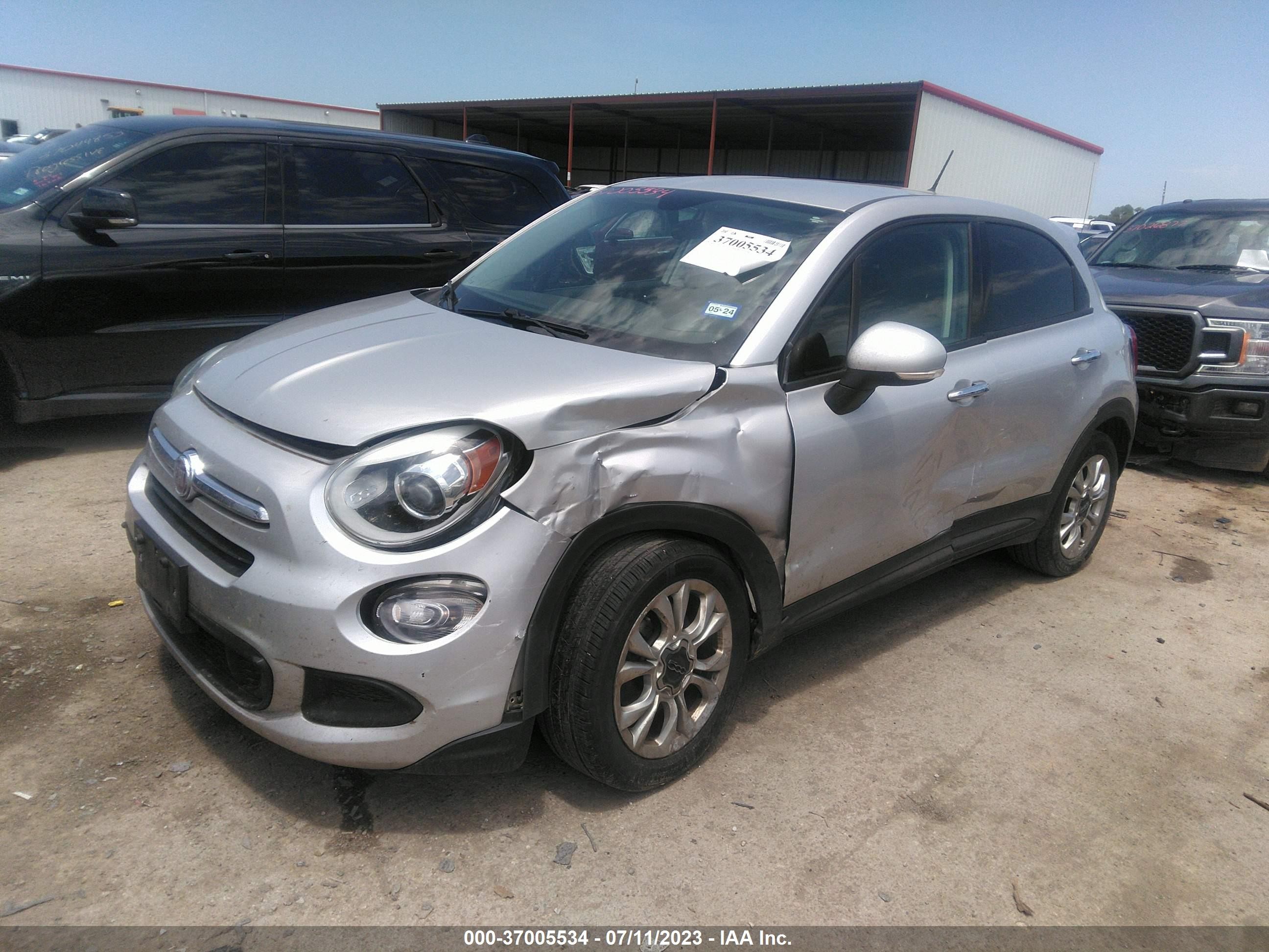 Photo 1 VIN: ZFBCFXBT4GP391489 - FIAT 500X 