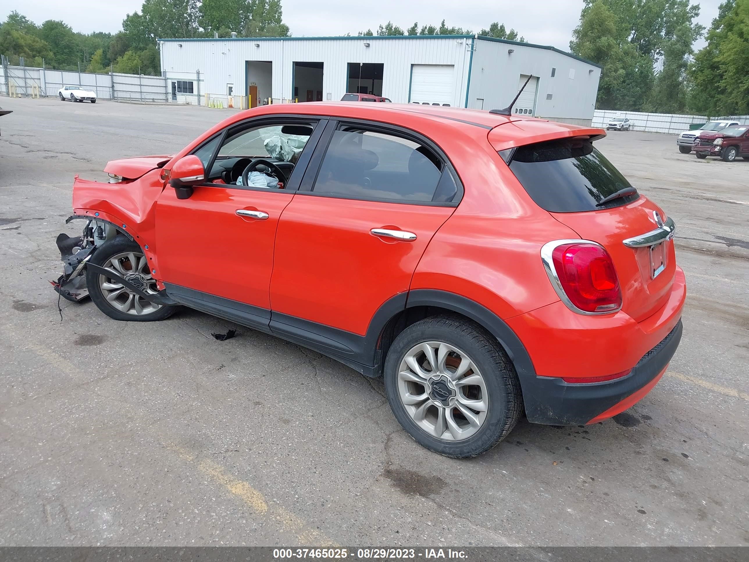 Photo 2 VIN: ZFBCFXBT5GP400250 - FIAT 500X 