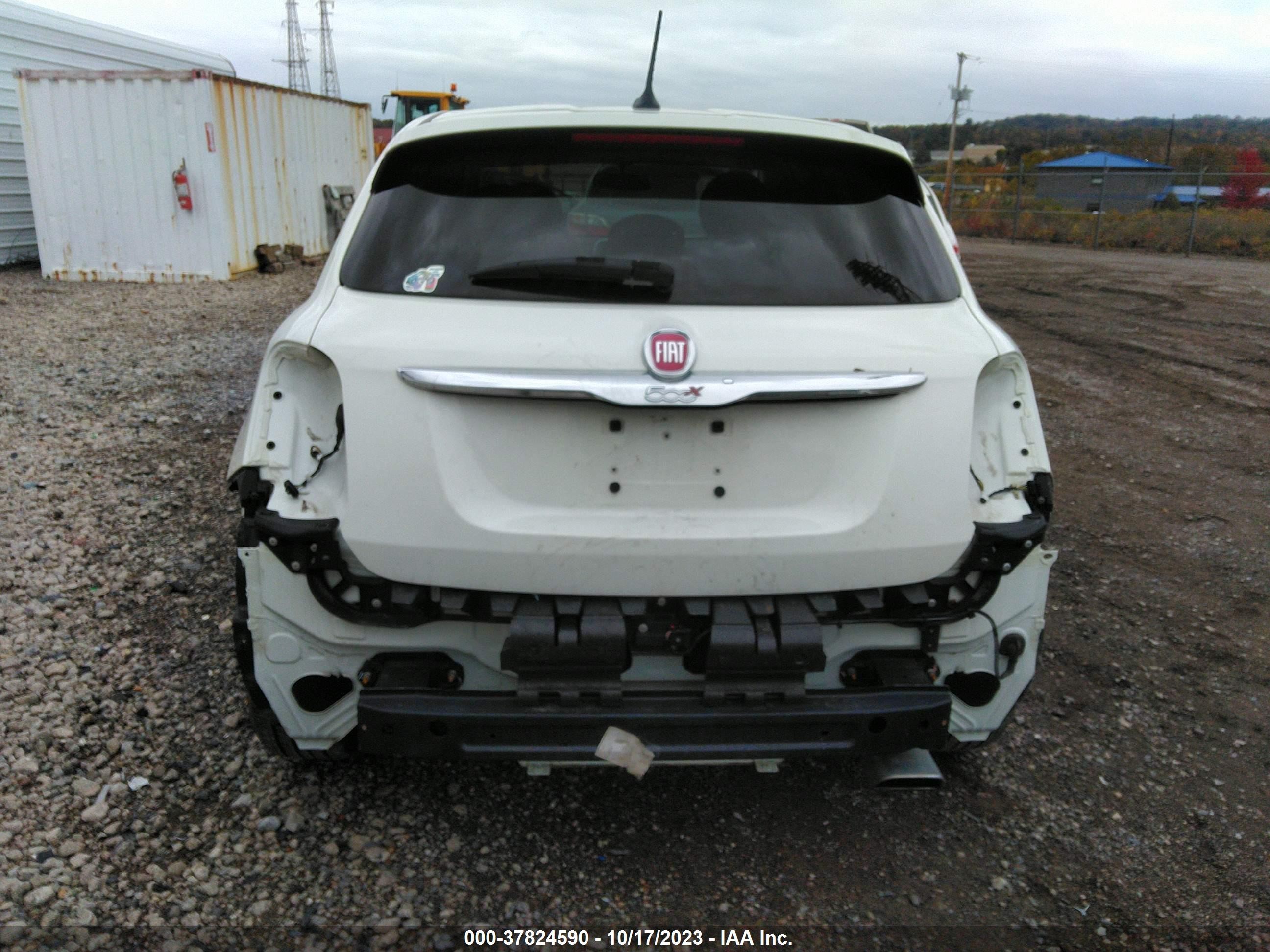 Photo 16 VIN: ZFBCFXBT5GP440974 - FIAT 500X 