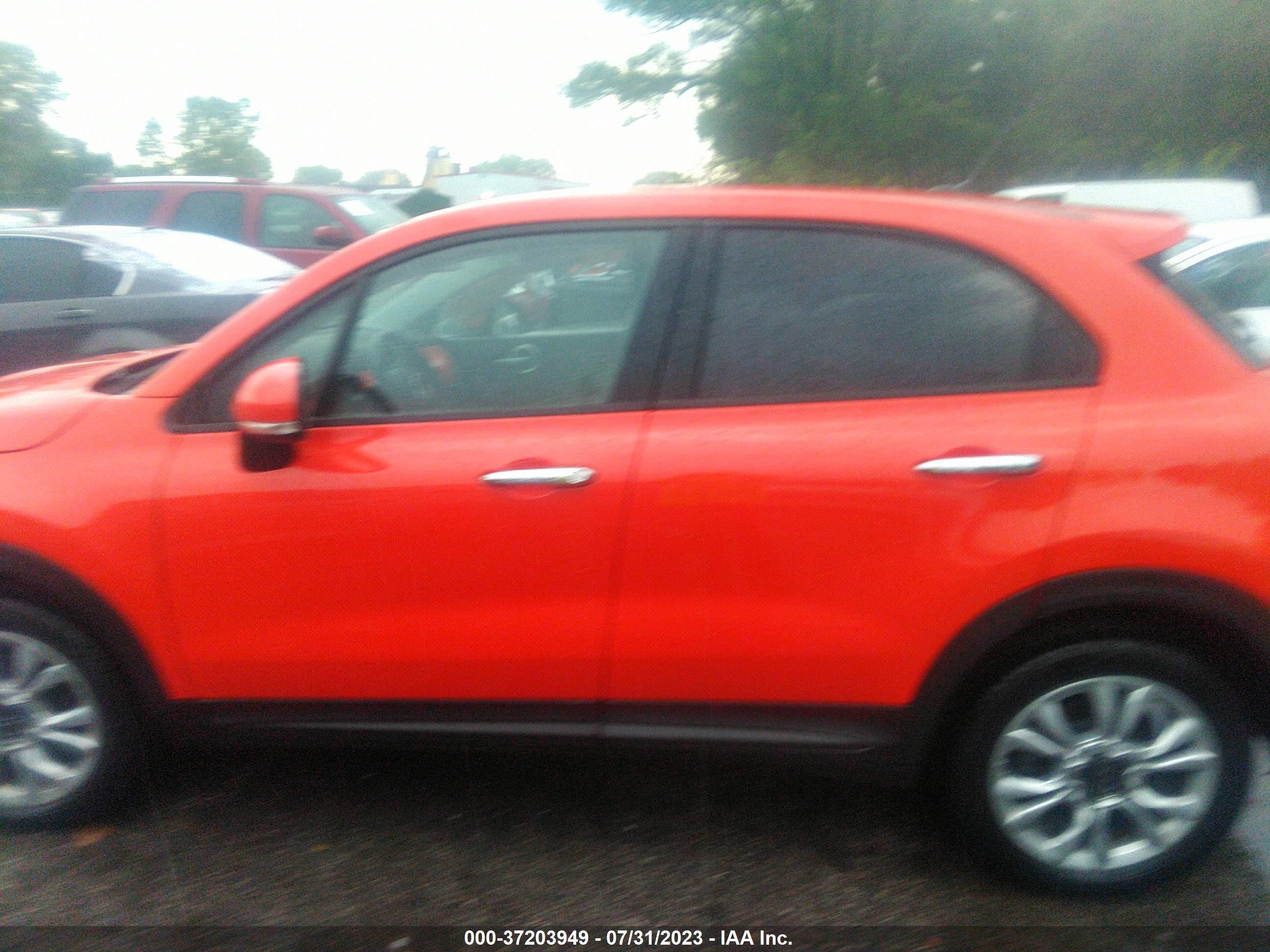 Photo 13 VIN: ZFBCFXBTXGP362188 - FIAT 500X 