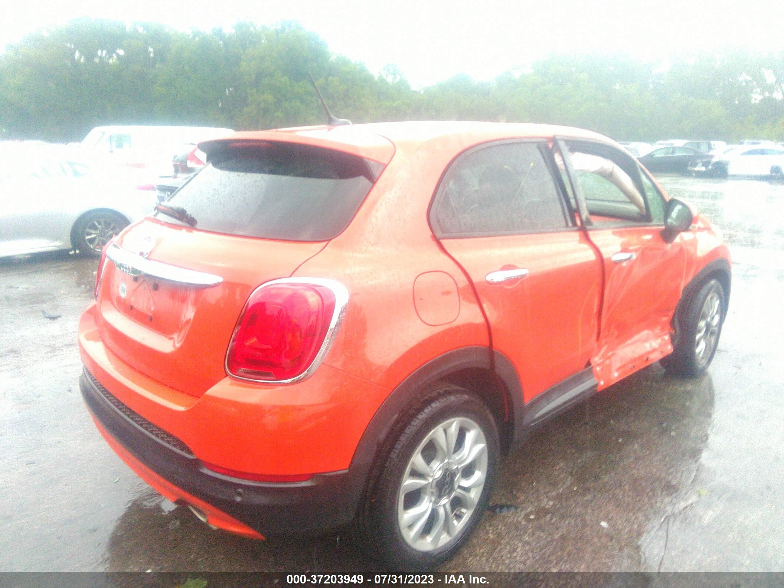 Photo 3 VIN: ZFBCFXBTXGP362188 - FIAT 500X 