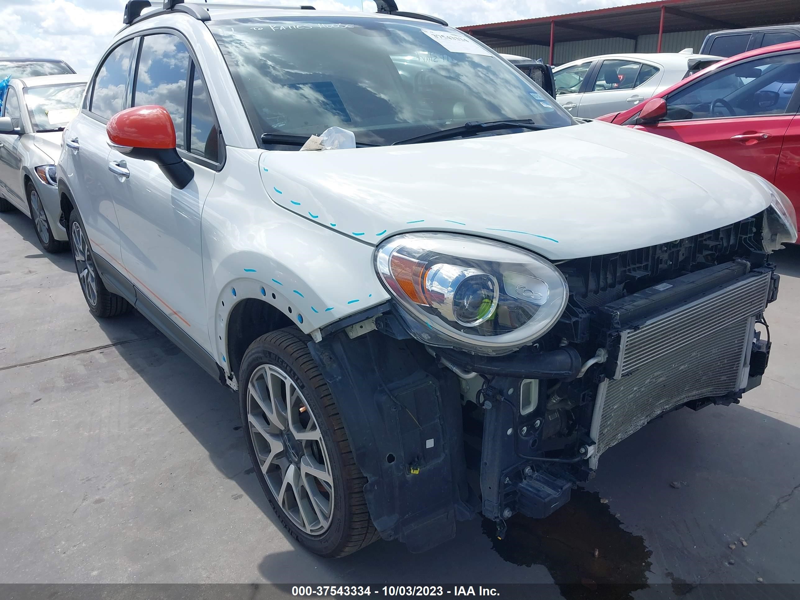 Photo 0 VIN: ZFBCFXCB5JP708600 - FIAT 500X 