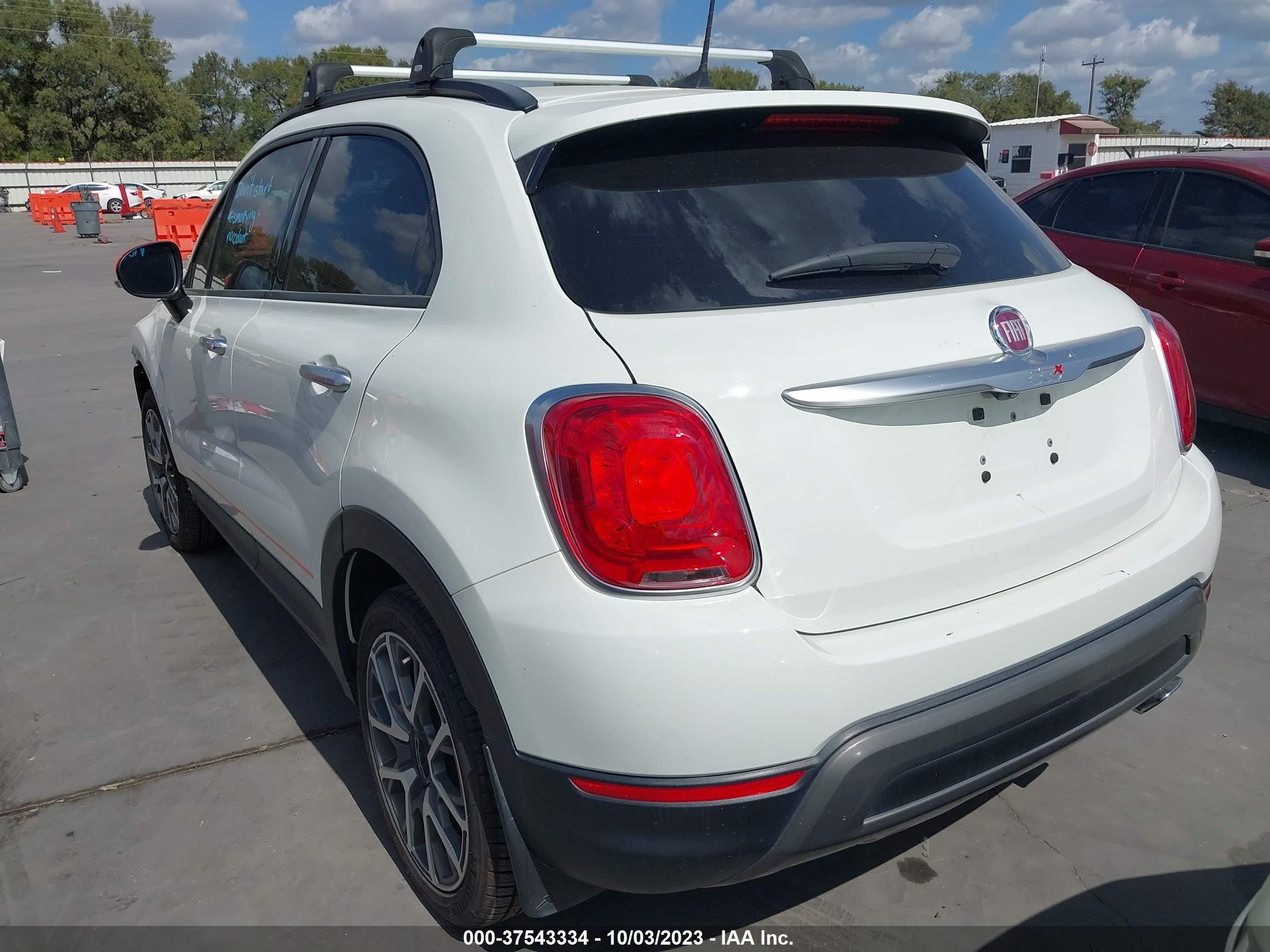 Photo 2 VIN: ZFBCFXCB5JP708600 - FIAT 500X 