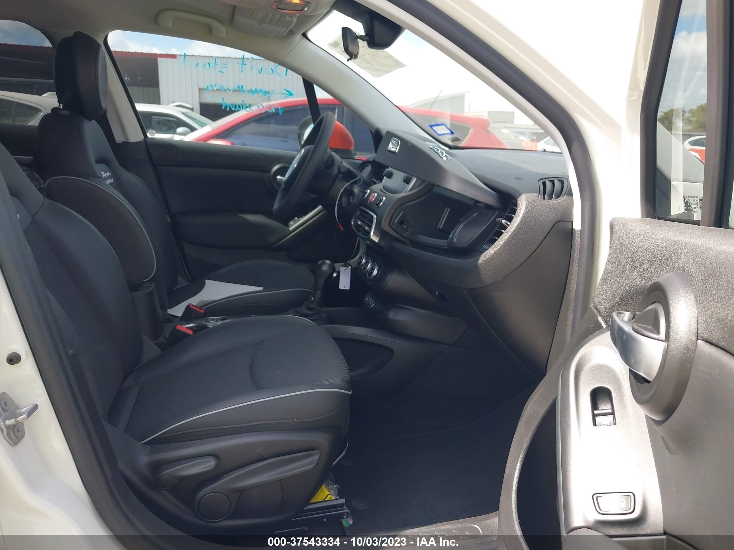 Photo 4 VIN: ZFBCFXCB5JP708600 - FIAT 500X 