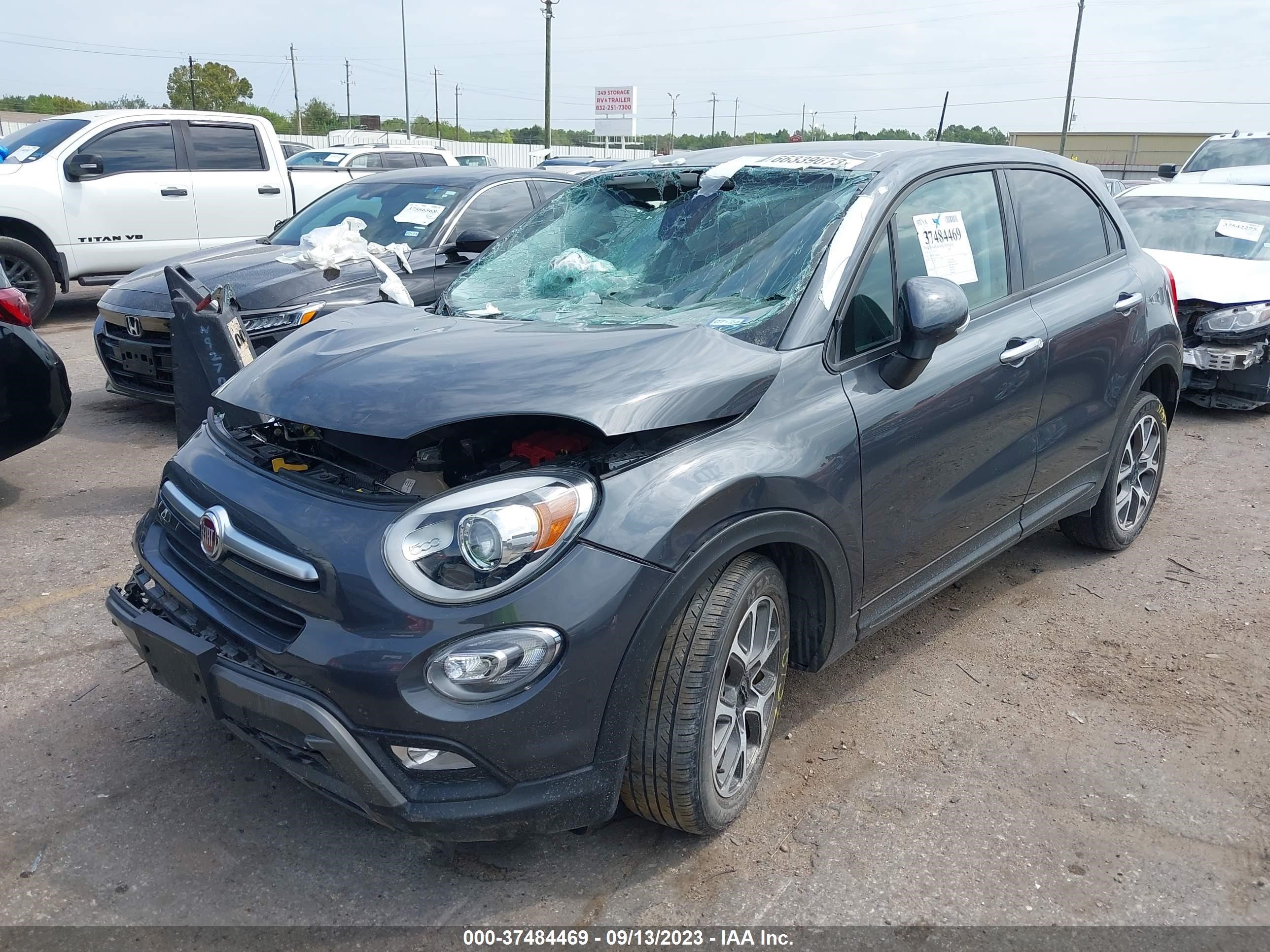 Photo 1 VIN: ZFBCFXCB7JP686566 - FIAT 500X 