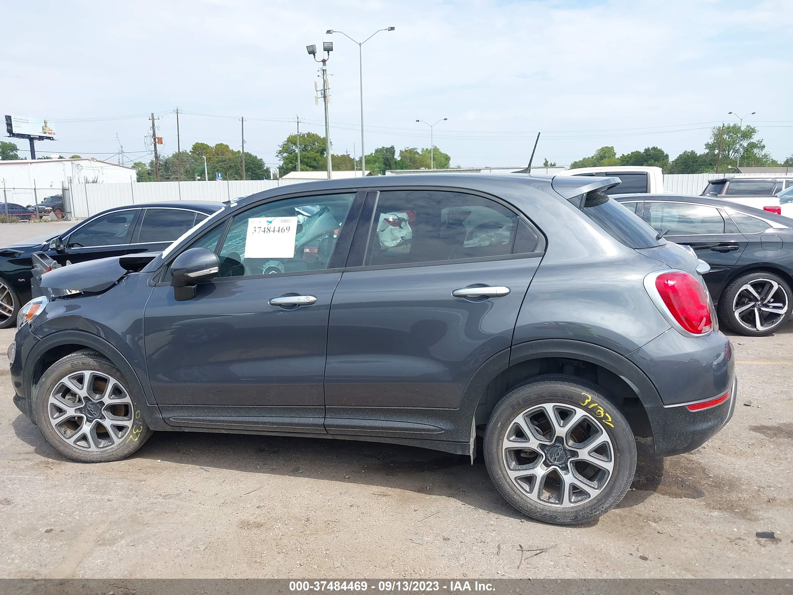 Photo 13 VIN: ZFBCFXCB7JP686566 - FIAT 500X 