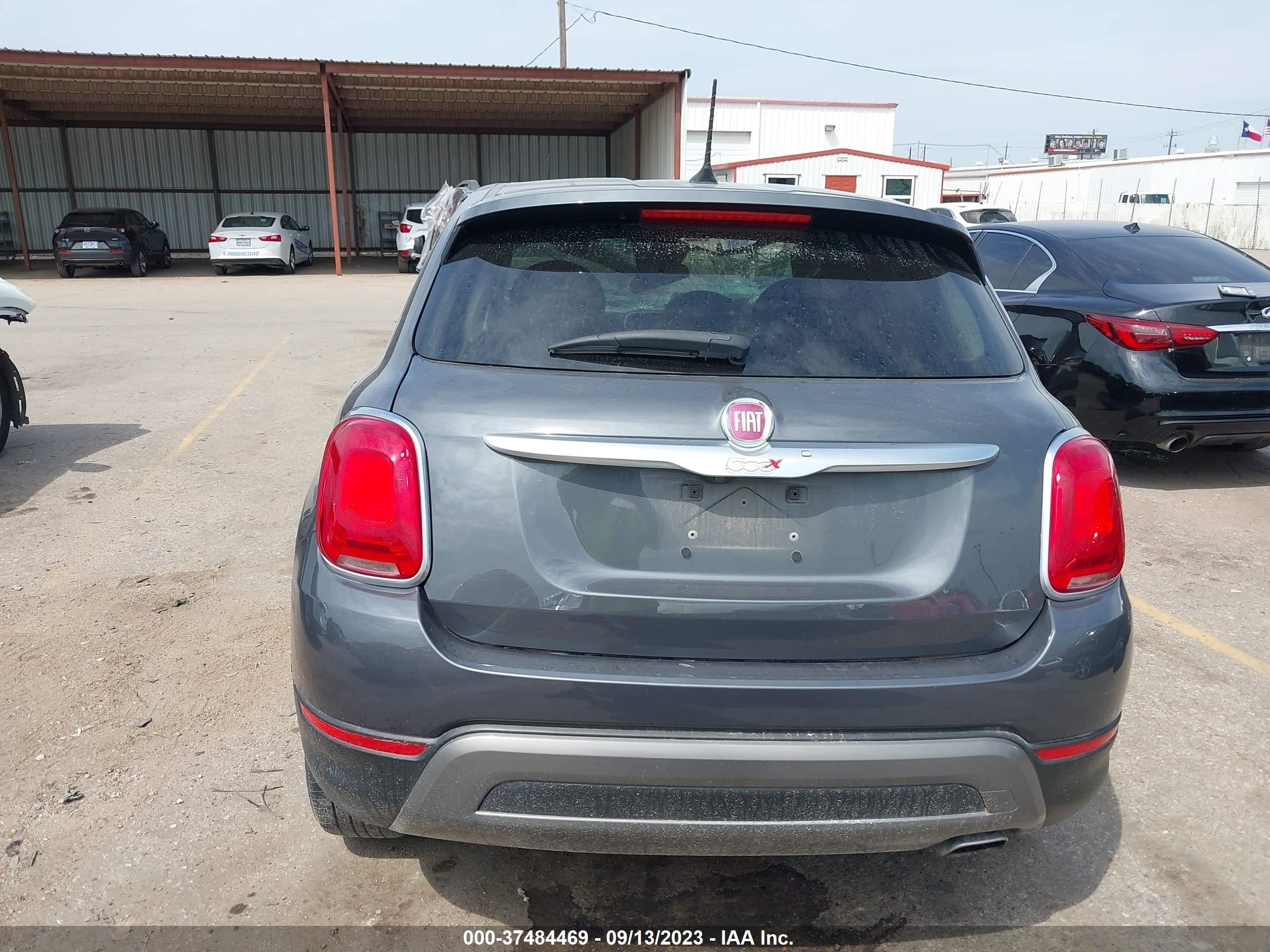 Photo 15 VIN: ZFBCFXCB7JP686566 - FIAT 500X 