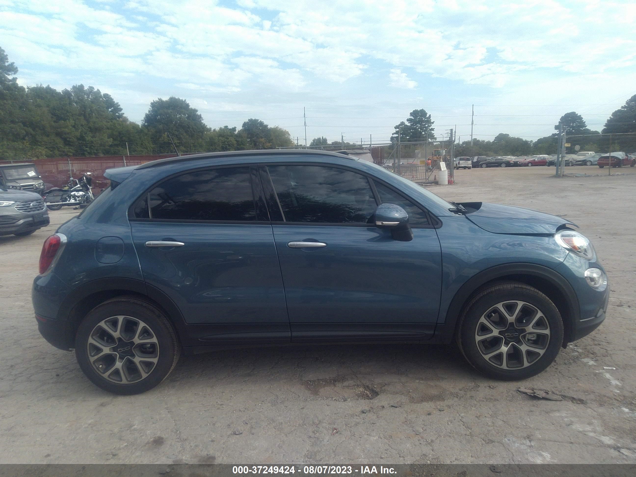 Photo 13 VIN: ZFBCFXCB8JP652023 - FIAT 500X 