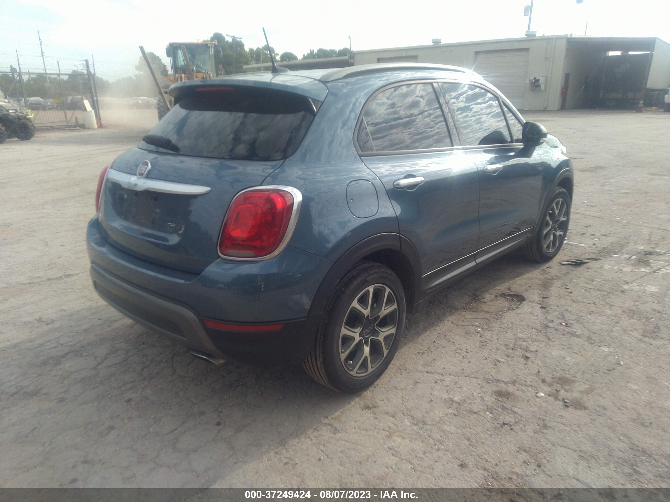 Photo 3 VIN: ZFBCFXCB8JP652023 - FIAT 500X 