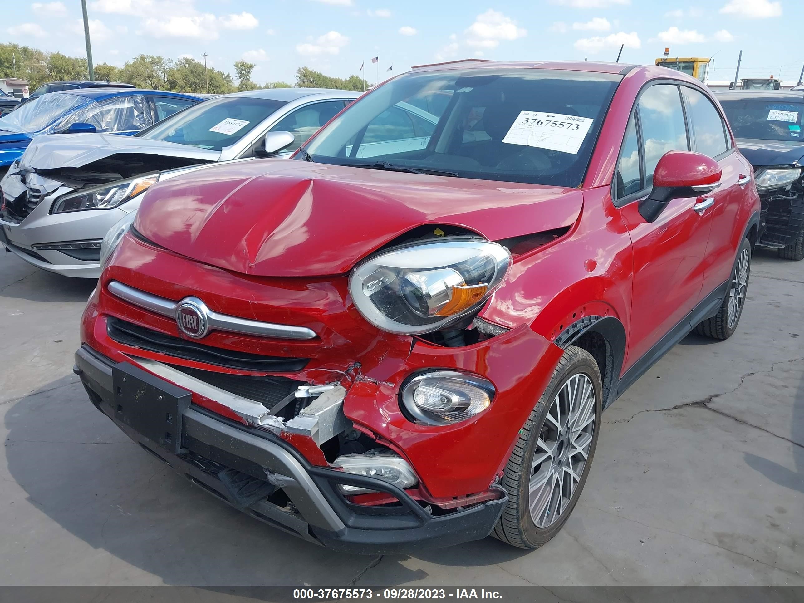 Photo 1 VIN: ZFBCFXCT0GP325170 - FIAT 500X 