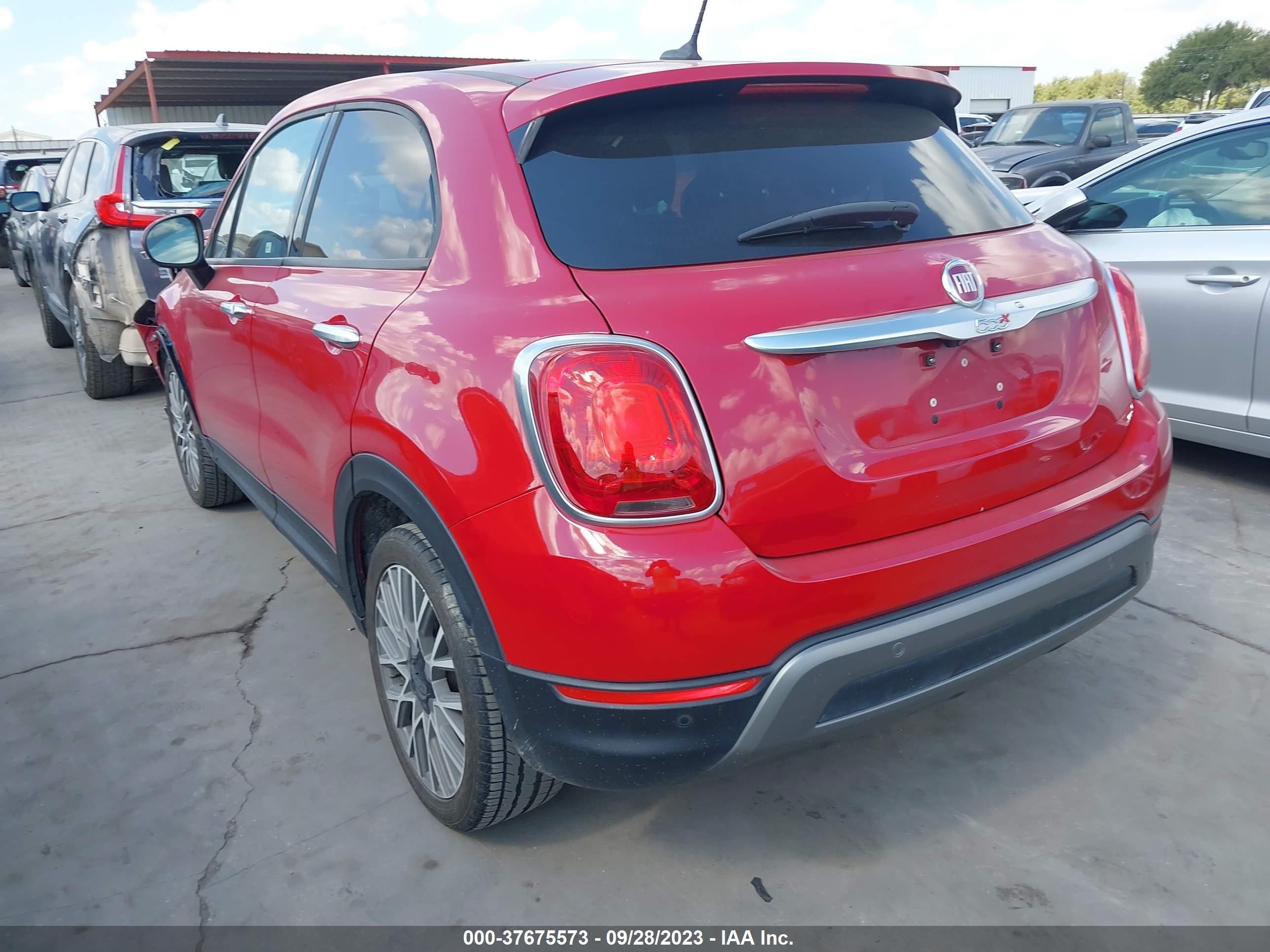 Photo 2 VIN: ZFBCFXCT0GP325170 - FIAT 500X 