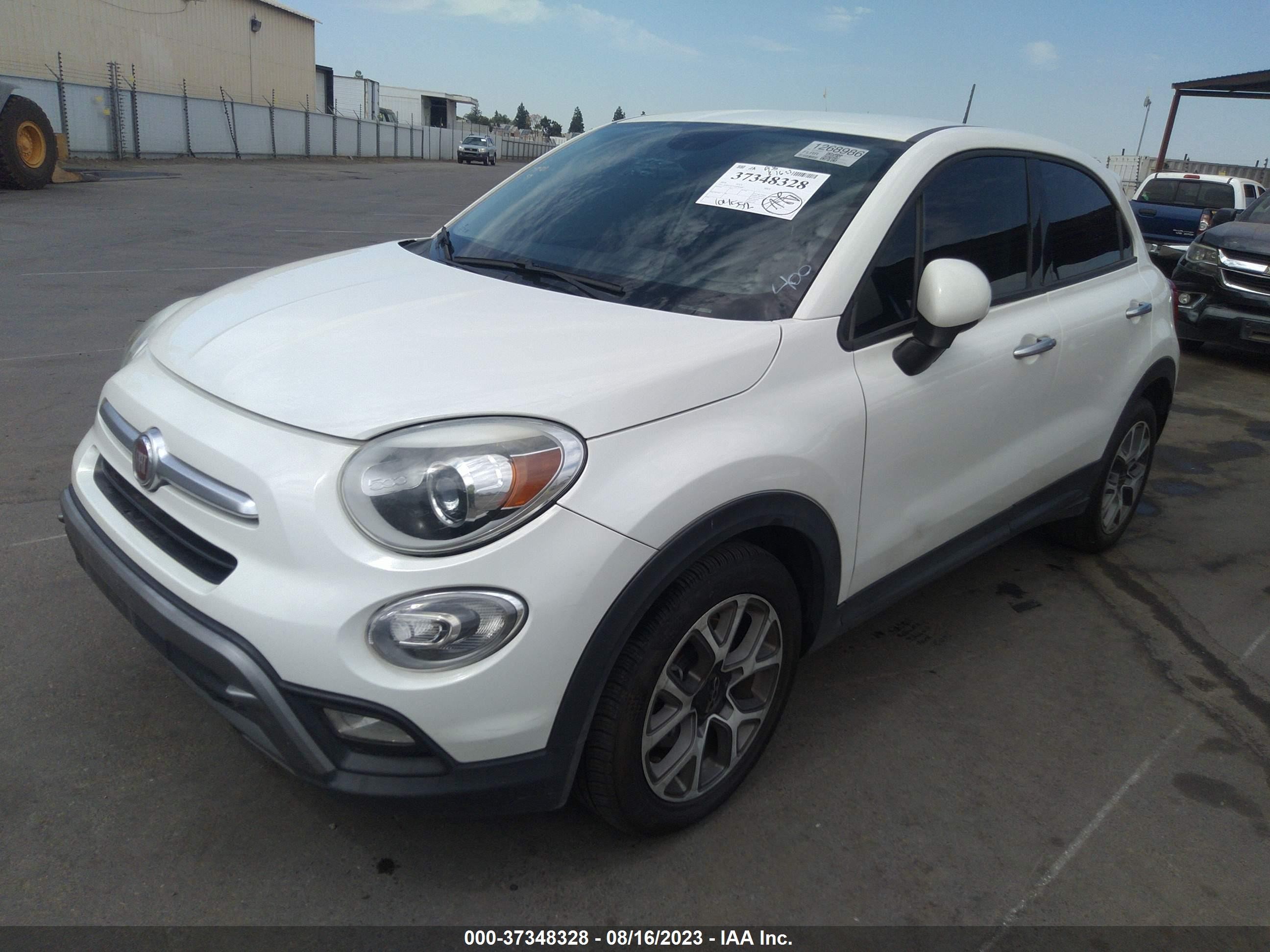 Photo 1 VIN: ZFBCFXCT2GP383681 - FIAT 500X 