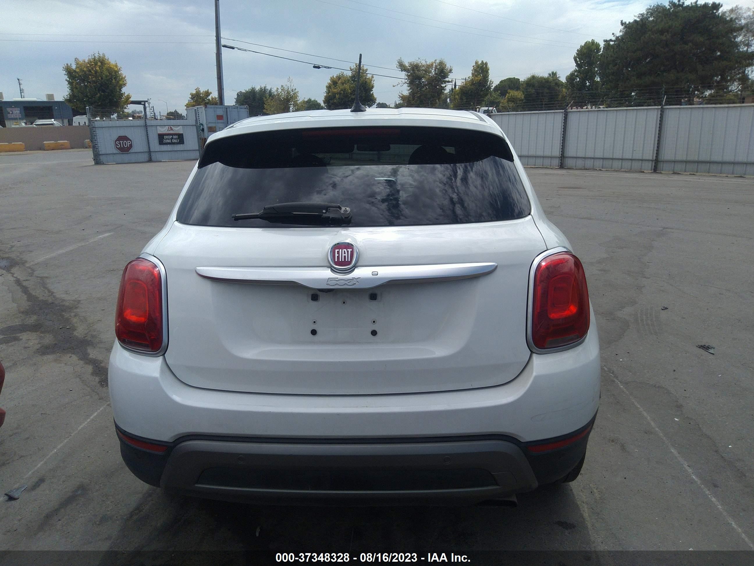 Photo 15 VIN: ZFBCFXCT2GP383681 - FIAT 500X 