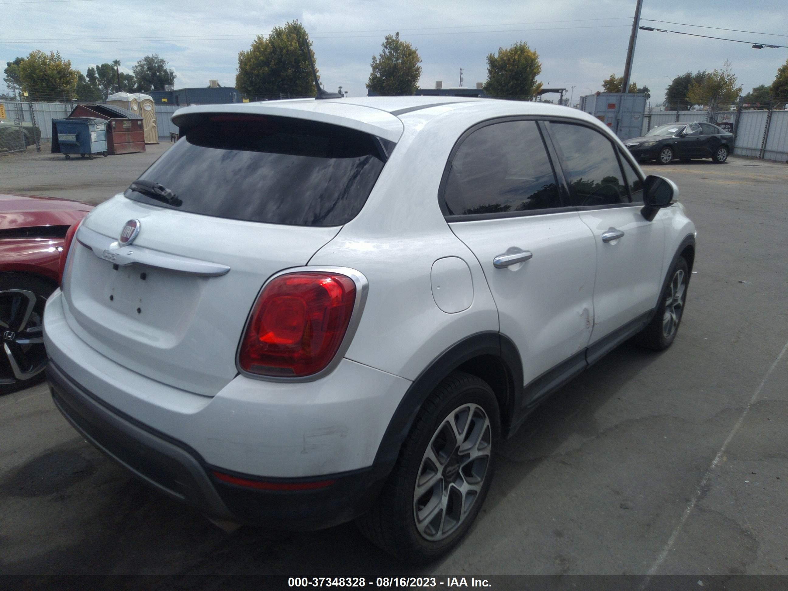 Photo 3 VIN: ZFBCFXCT2GP383681 - FIAT 500X 