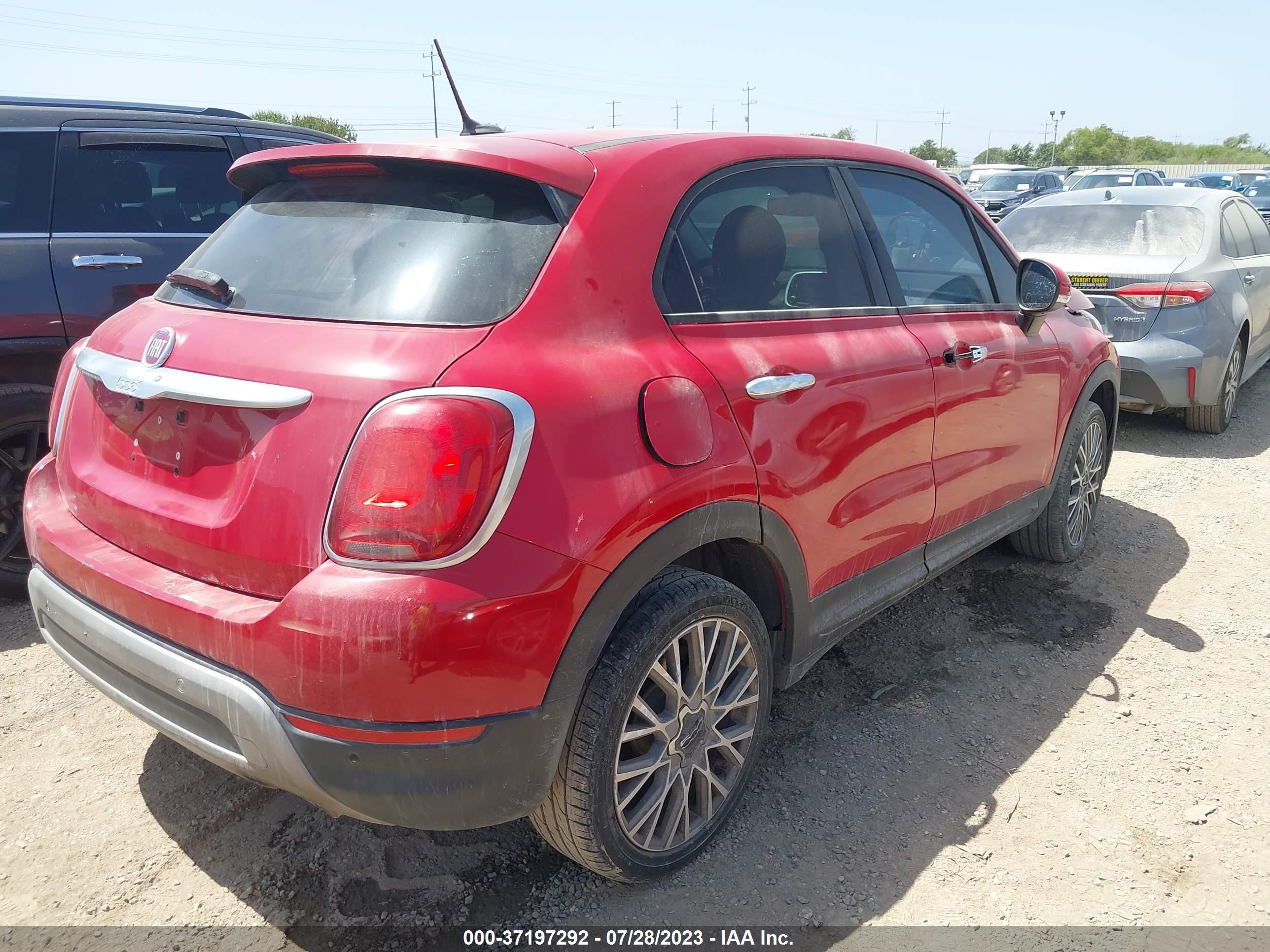 Photo 3 VIN: ZFBCFXCT3GP303143 - FIAT 500X 