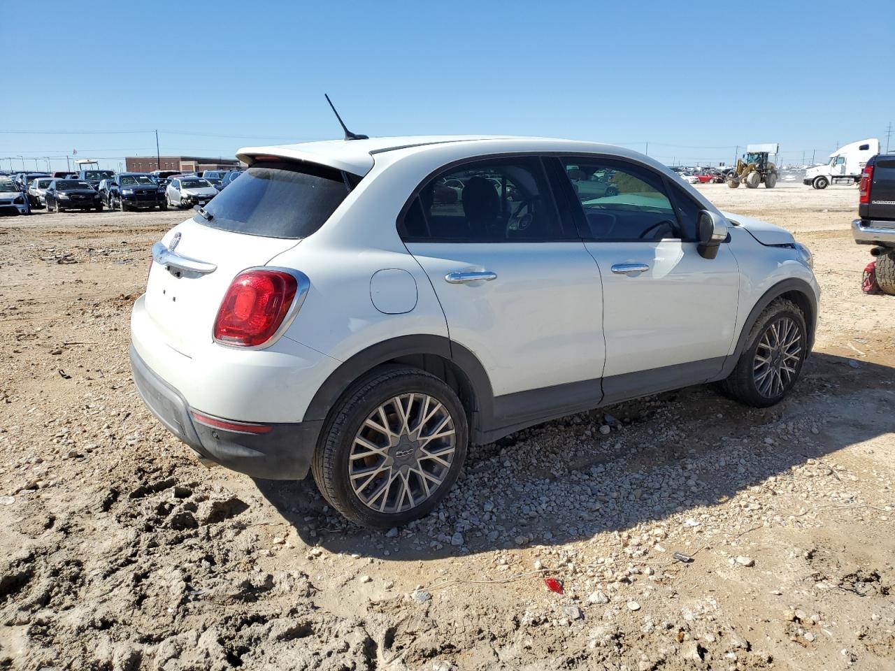 Photo 2 VIN: ZFBCFXCTXGP379166 - FIAT 500 