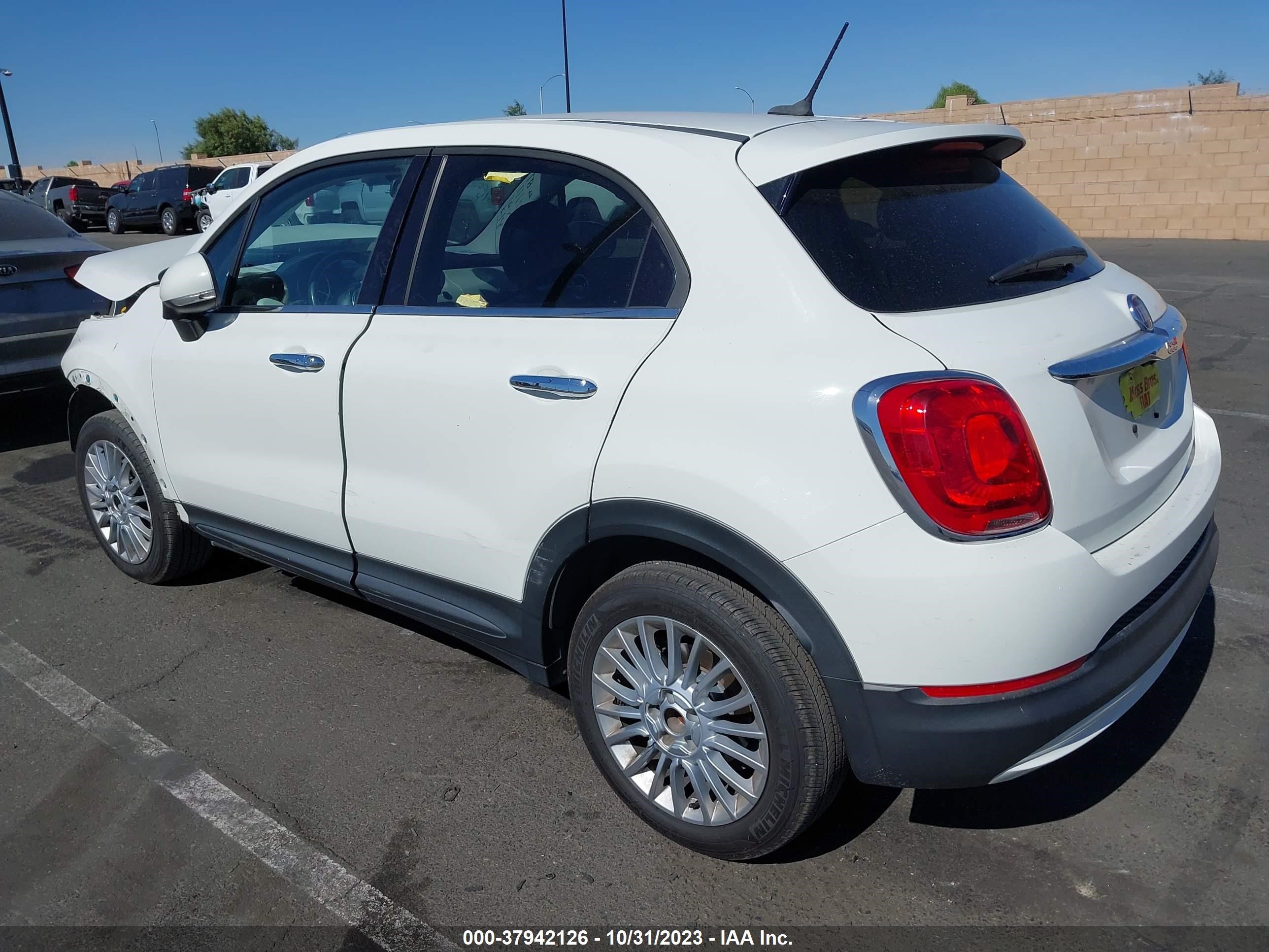 Photo 2 VIN: ZFBCFXDB5HP570730 - FIAT 500X 