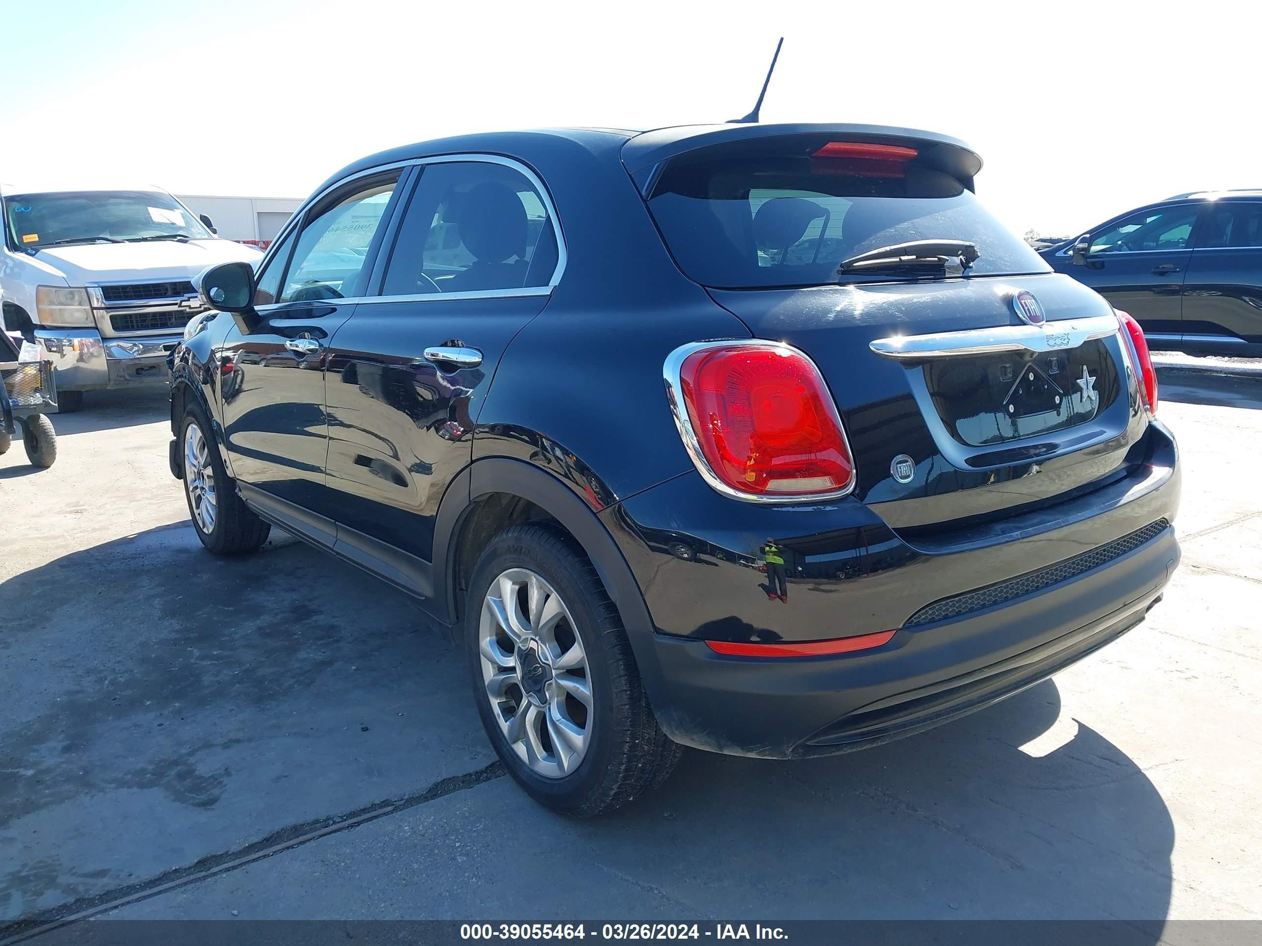 Photo 2 VIN: ZFBCFXDT6GP354361 - FIAT 500X 