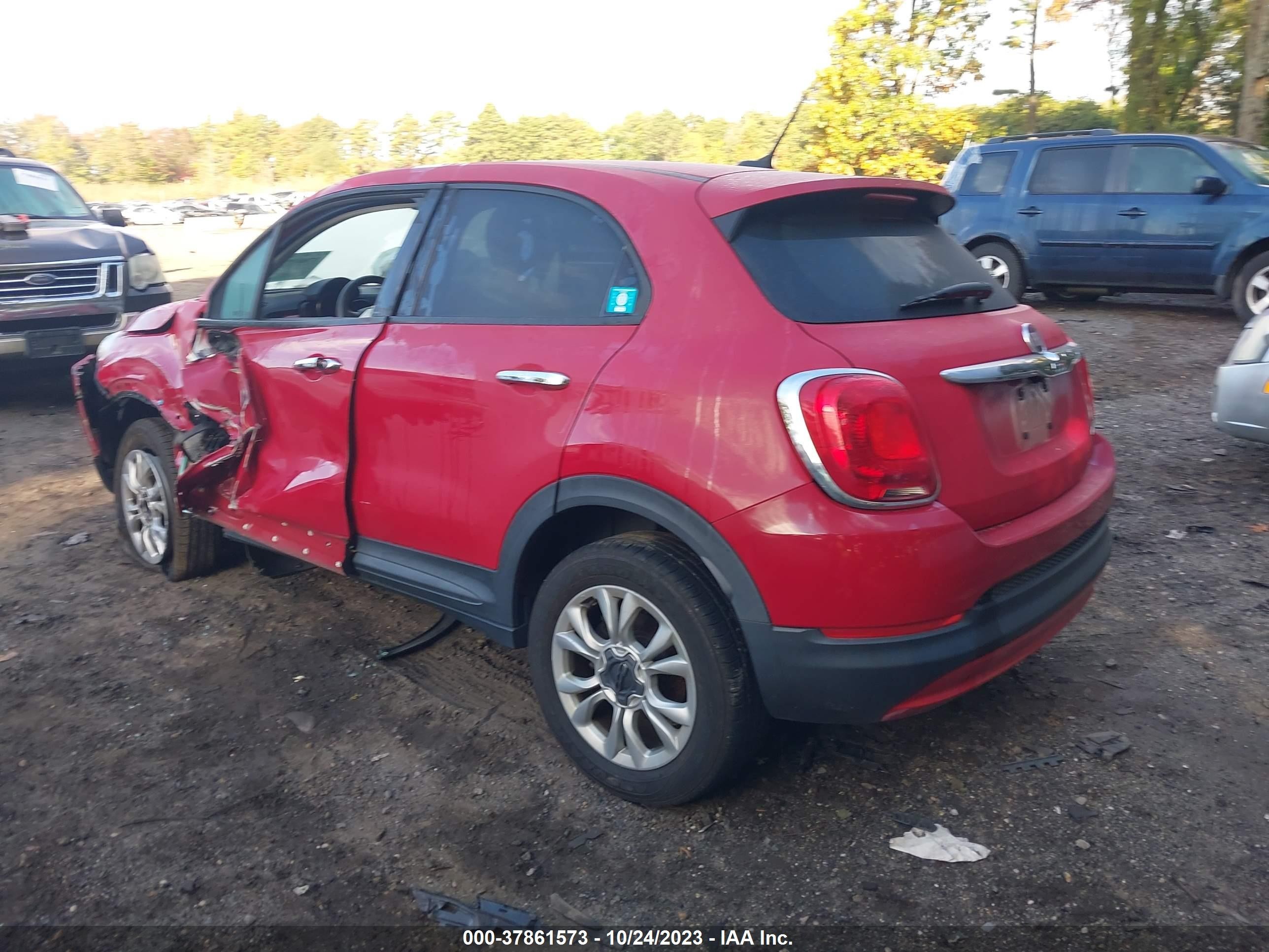 Photo 2 VIN: ZFBCFYBT6GP366602 - FIAT 500X 