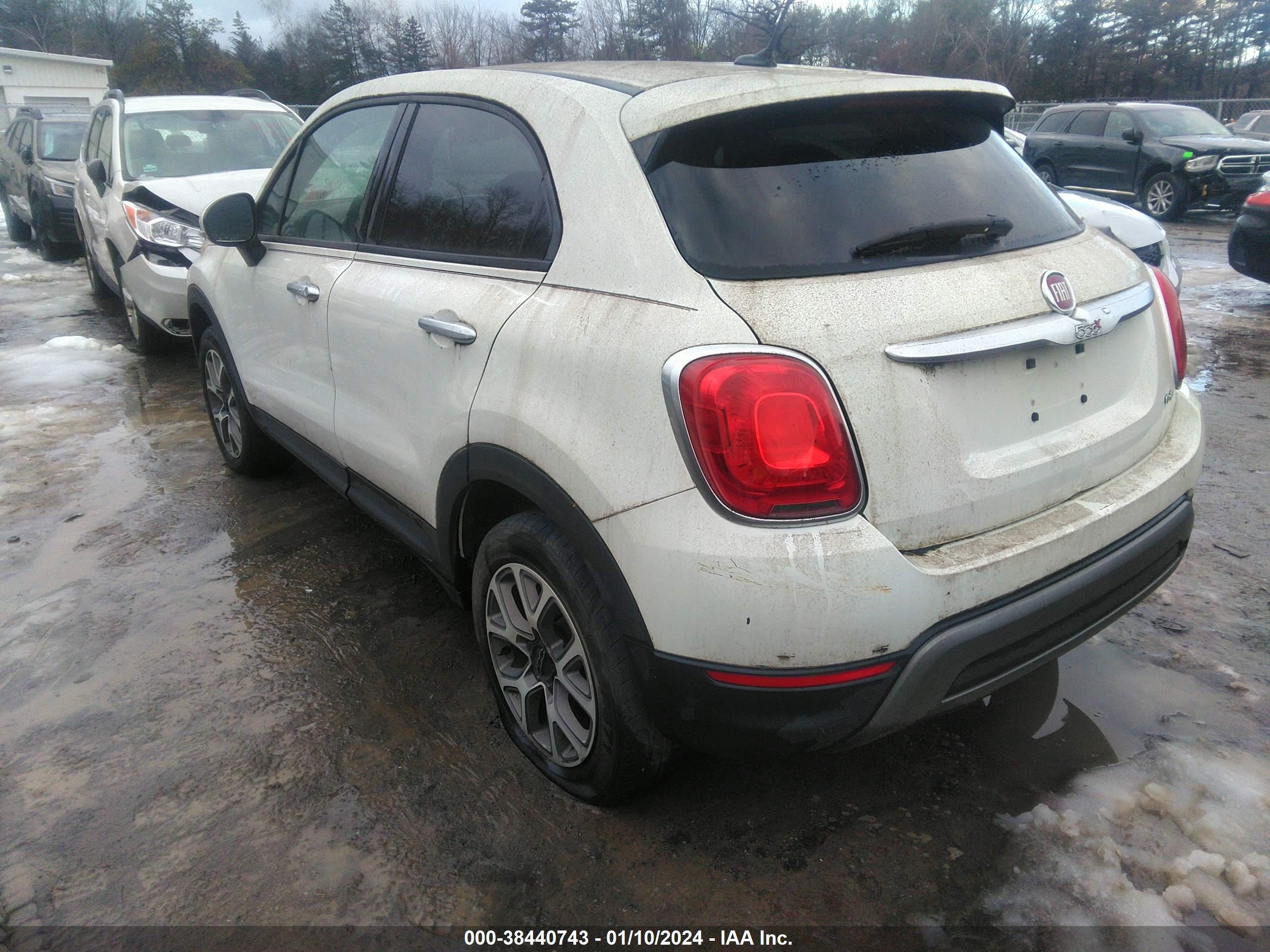 Photo 2 VIN: ZFBCFYCT0GP328536 - FIAT 500X 