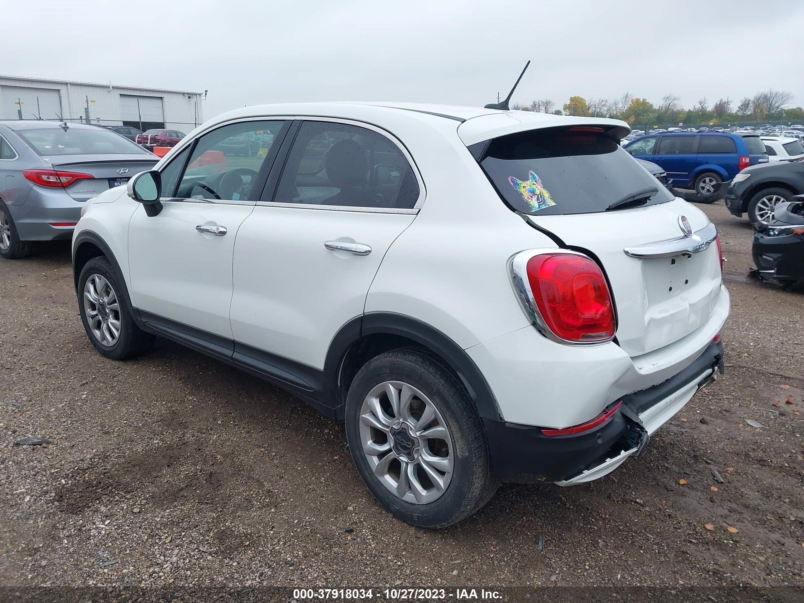 Photo 2 VIN: ZFBCFYDT2GP395835 - FIAT 500X 