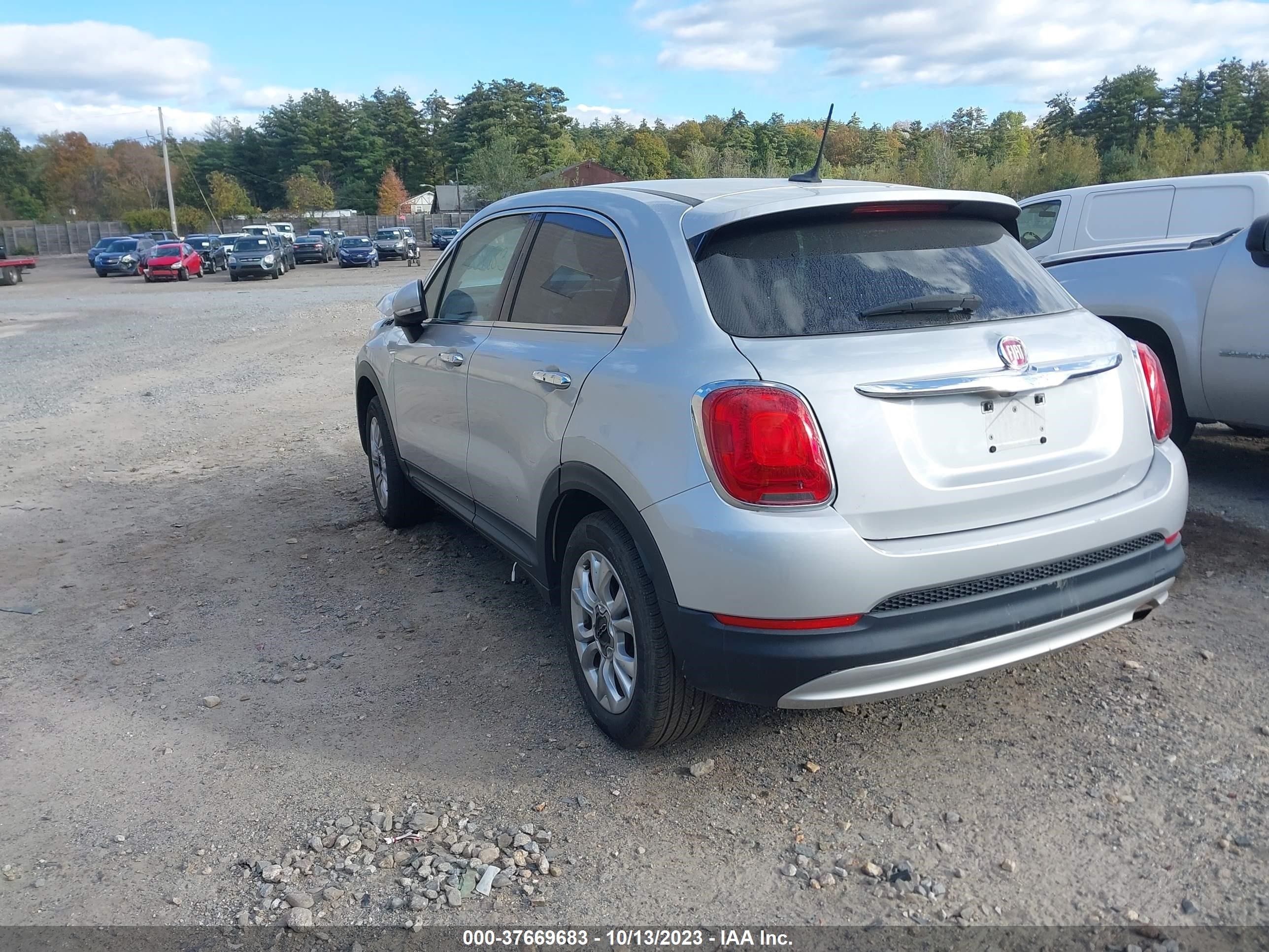 Photo 2 VIN: ZFBCFYDT5GP345916 - FIAT 500X 