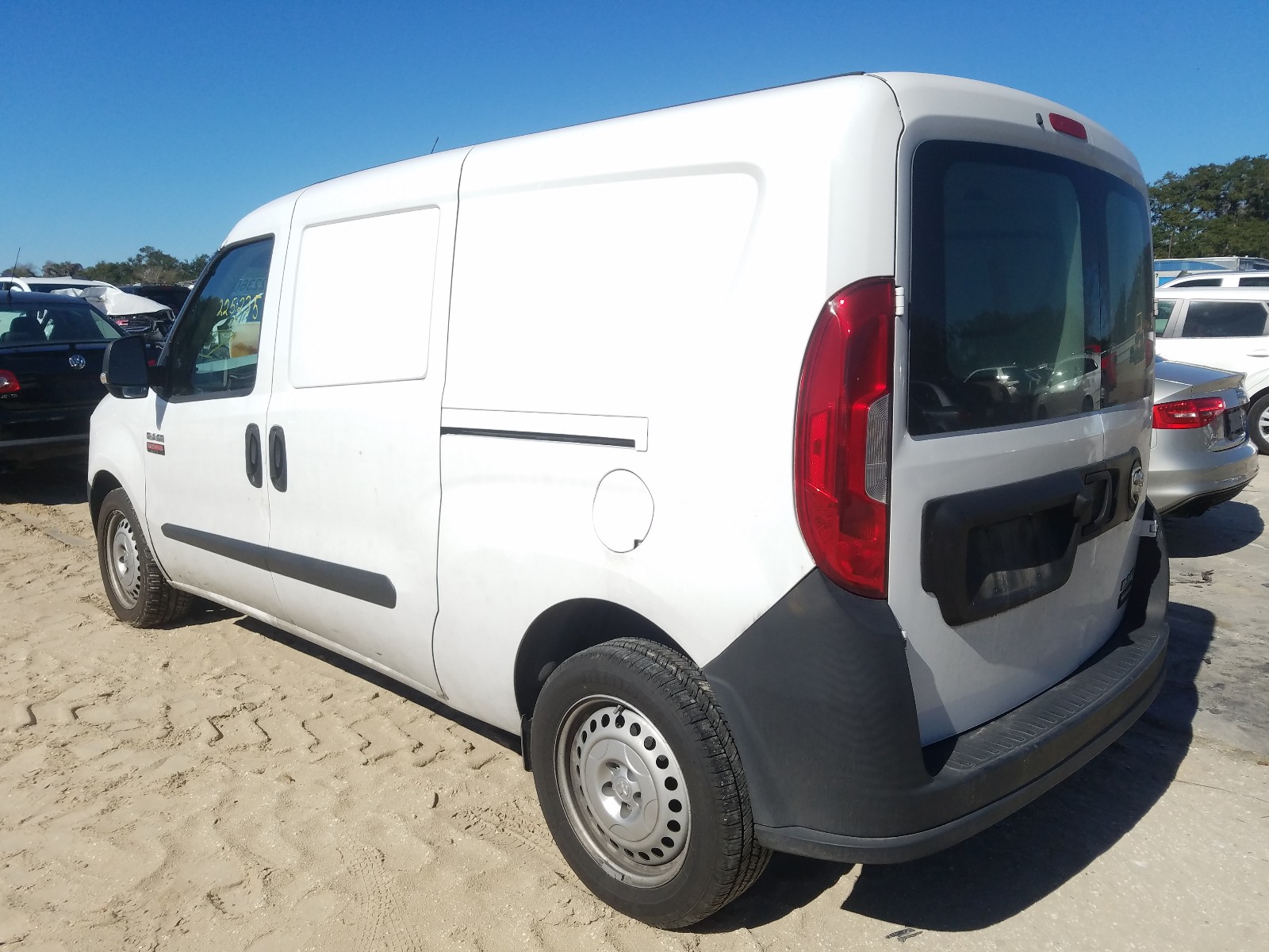 Photo 2 VIN: ZFBERFAT1G6B20507 - RAM PROMASTER 