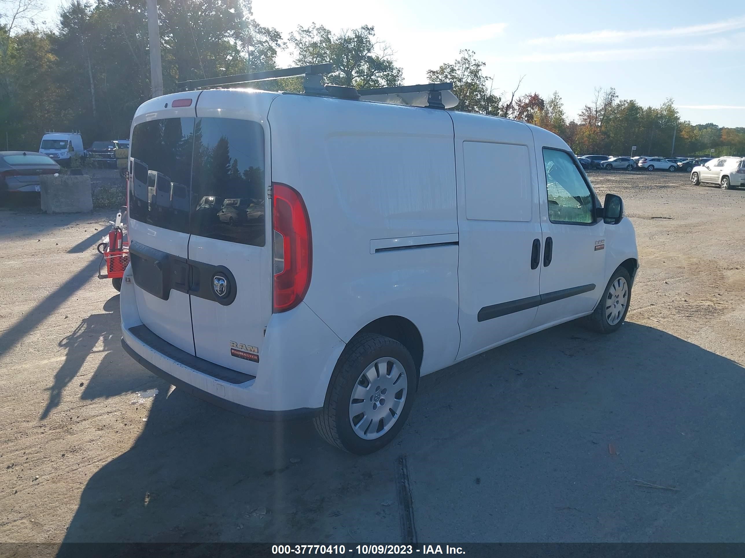 Photo 3 VIN: ZFBERFBT1F6A09775 - RAM PROMASTER CITY CARGO VAN 