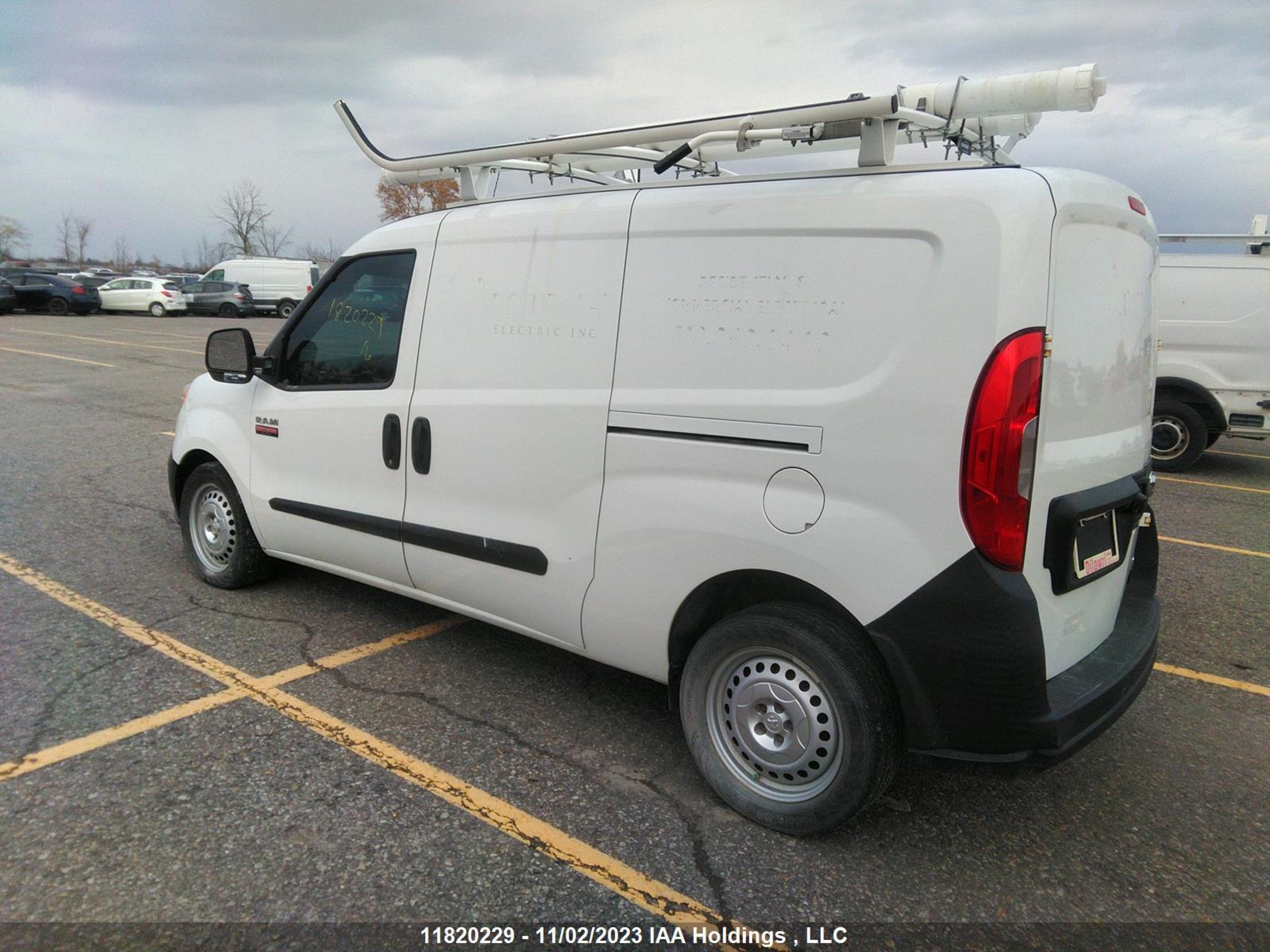 Photo 2 VIN: ZFBERFCT6G6C82677 - RAM PROMASTER CITY 