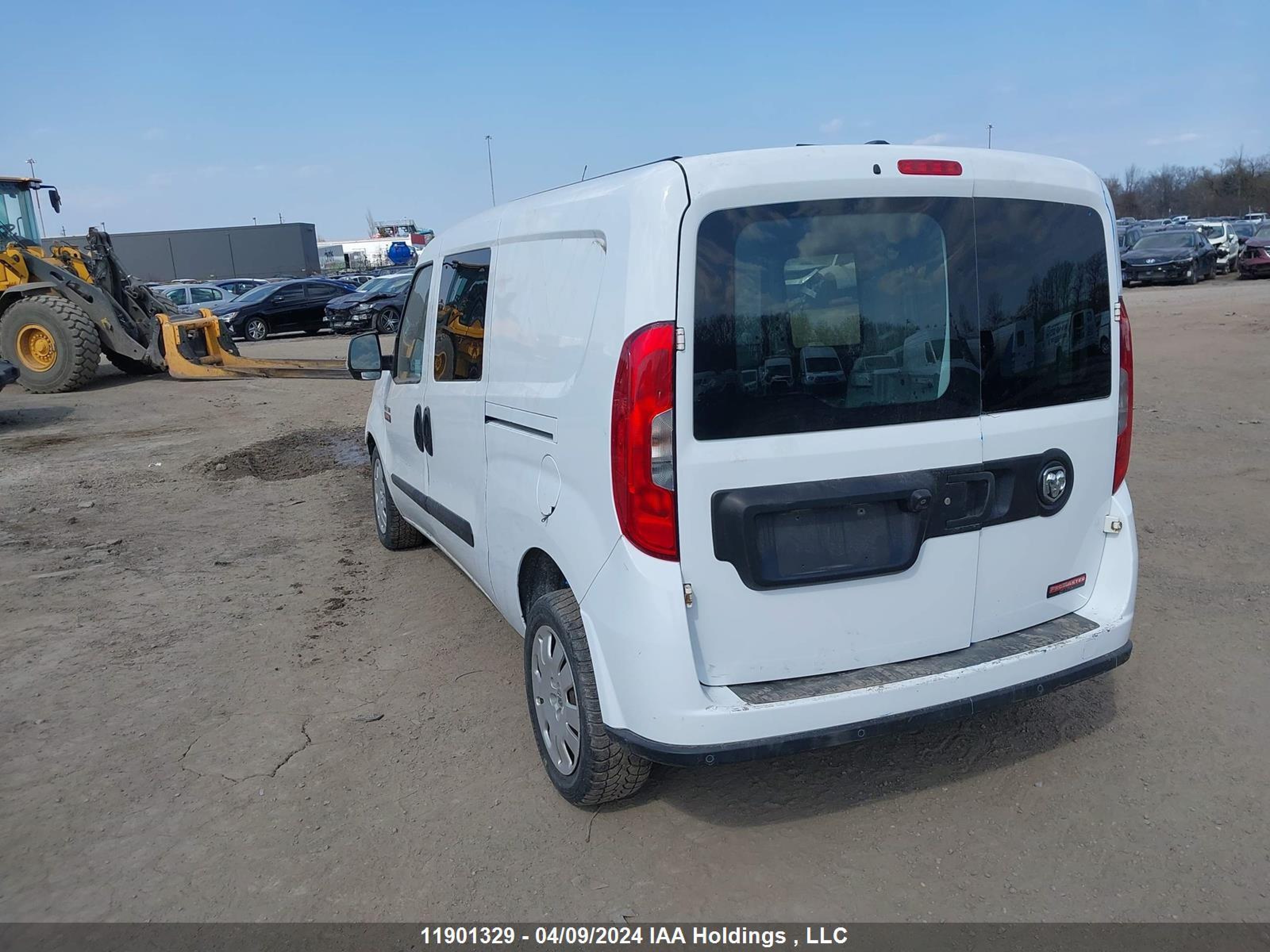 Photo 2 VIN: ZFBERFDT4F6967688 - RAM PROMASTER CITY 