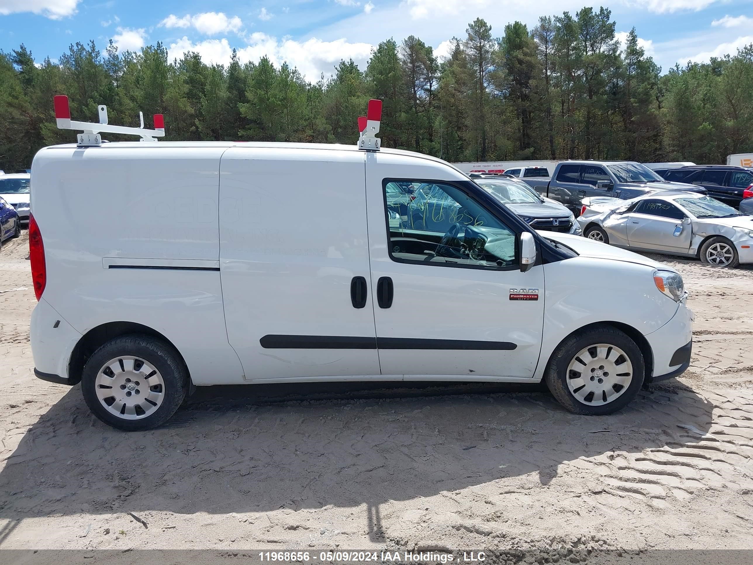 Photo 13 VIN: ZFBERFDT7G6B66578 - RAM PROMASTER CITY 