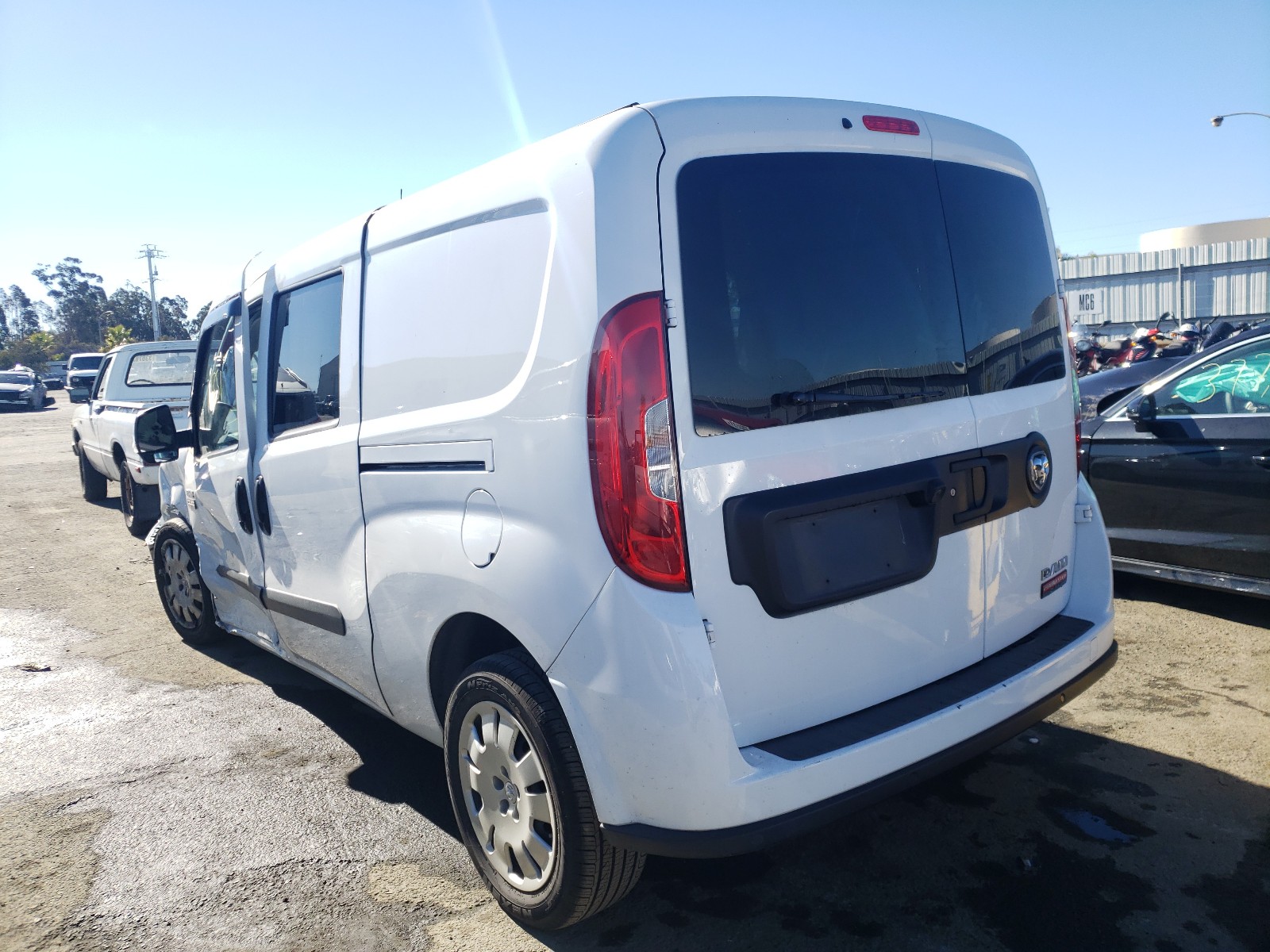 Photo 2 VIN: ZFBHRFBB6K6M22156 - RAM PROMASTER 